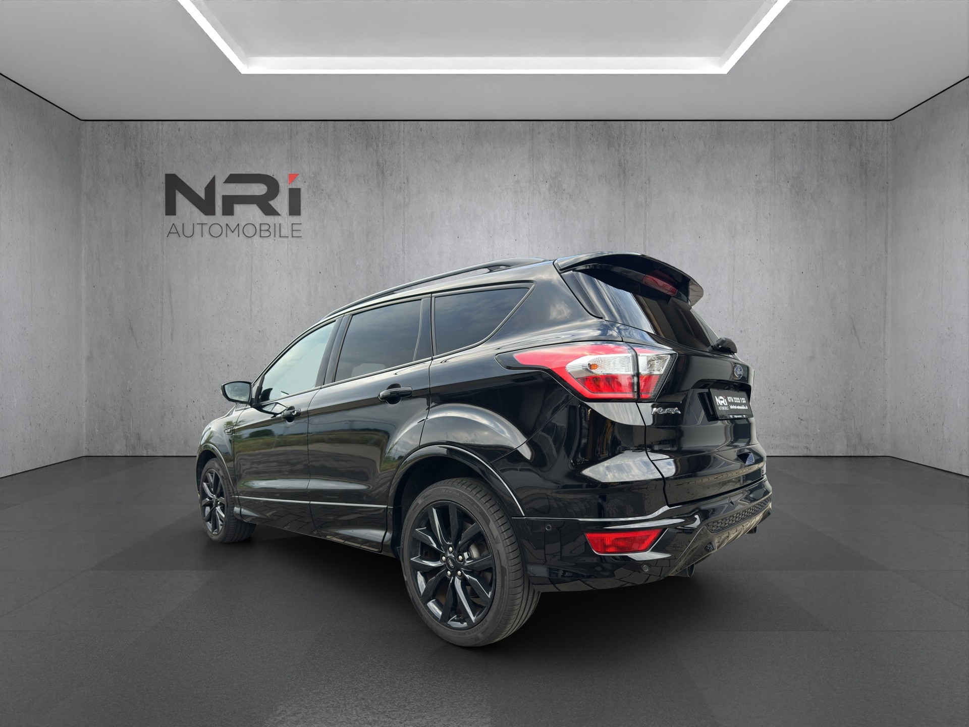 FORD Kuga 2.0 TDCi 150 ST-Line FPS-image-6