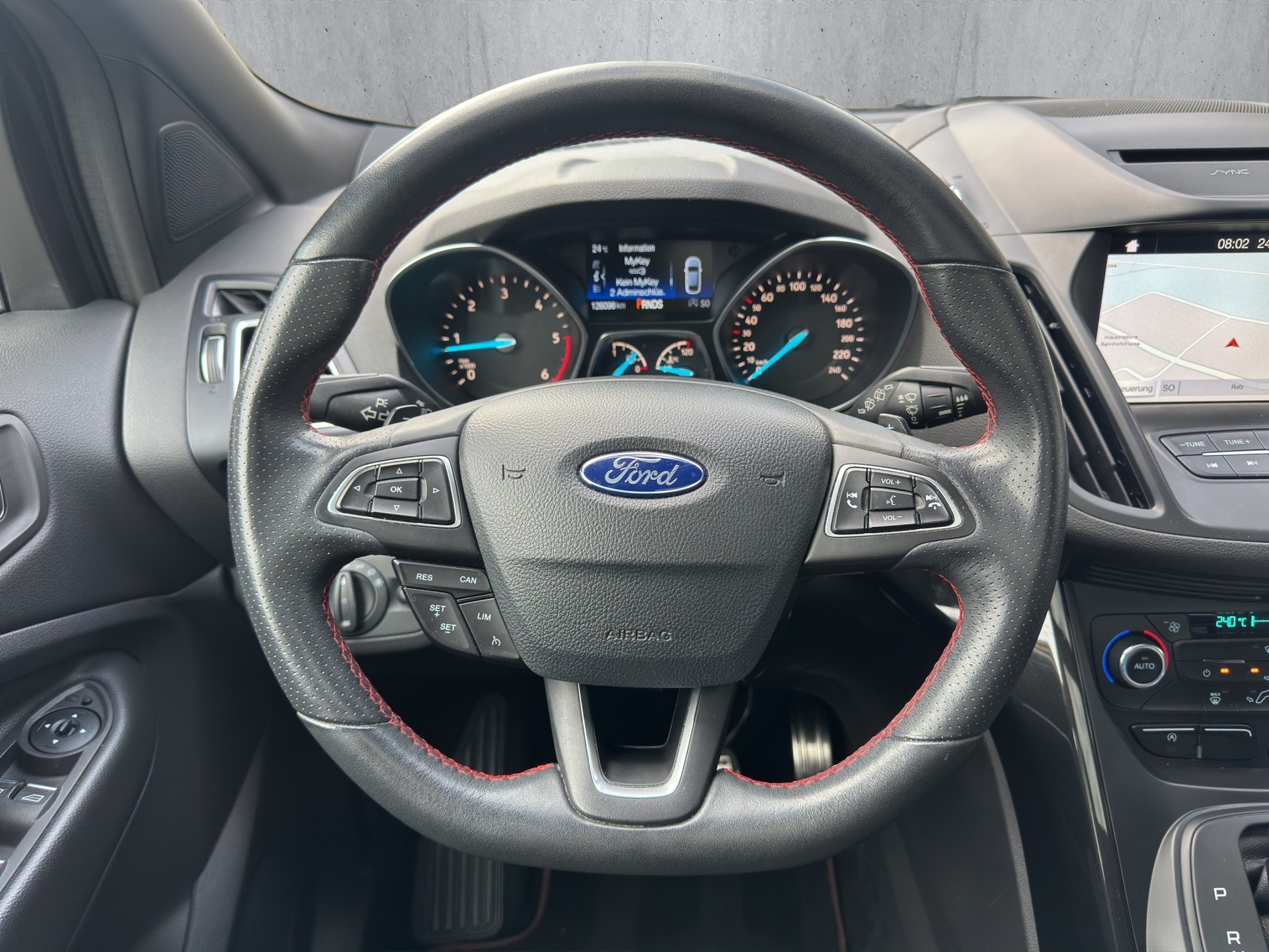 FORD Kuga 2.0 TDCi 150 ST-Line FPS-image-16
