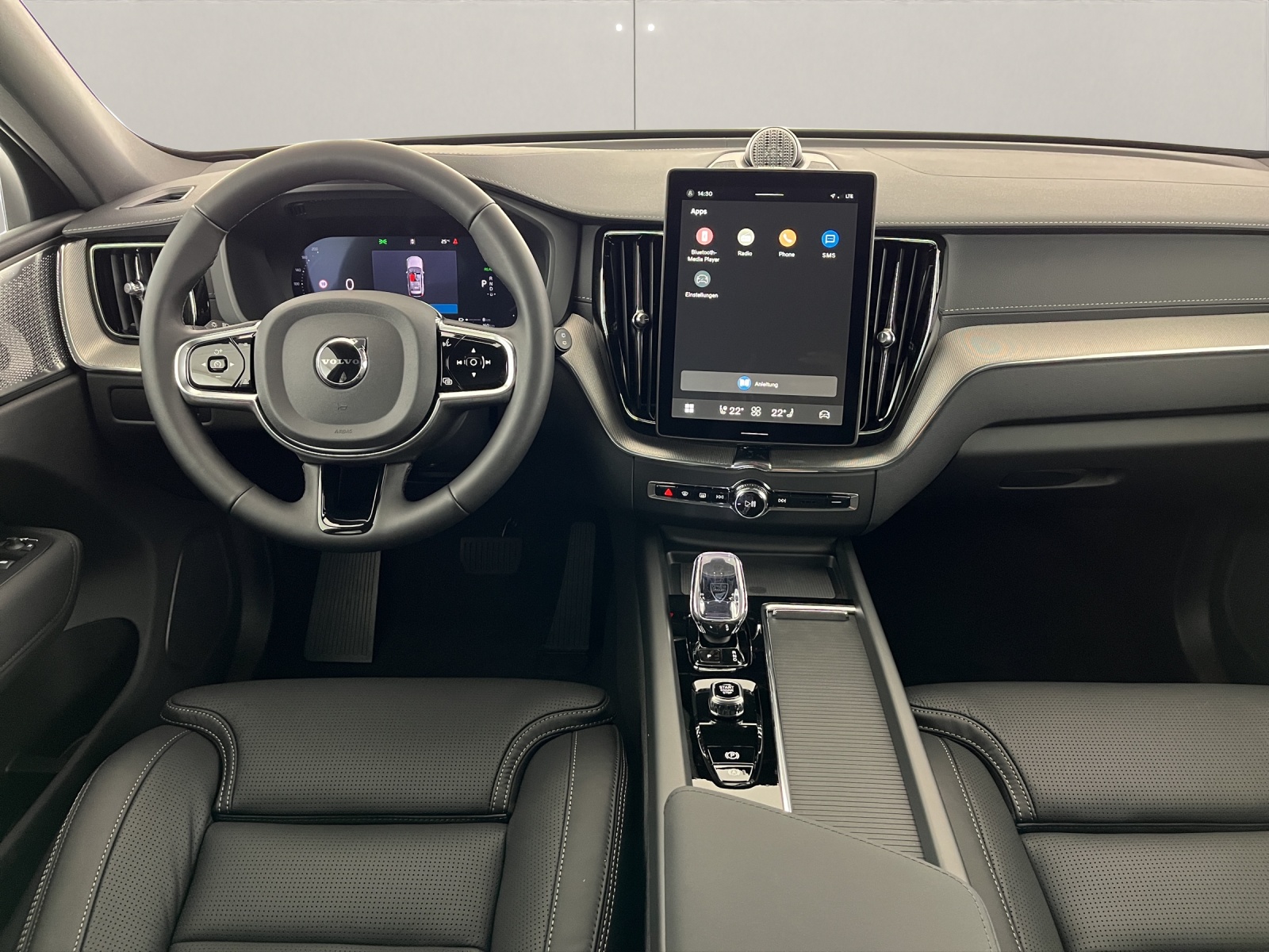 VOLVO XC60 2.0 T6 TE Black Edition eAWD-image-12