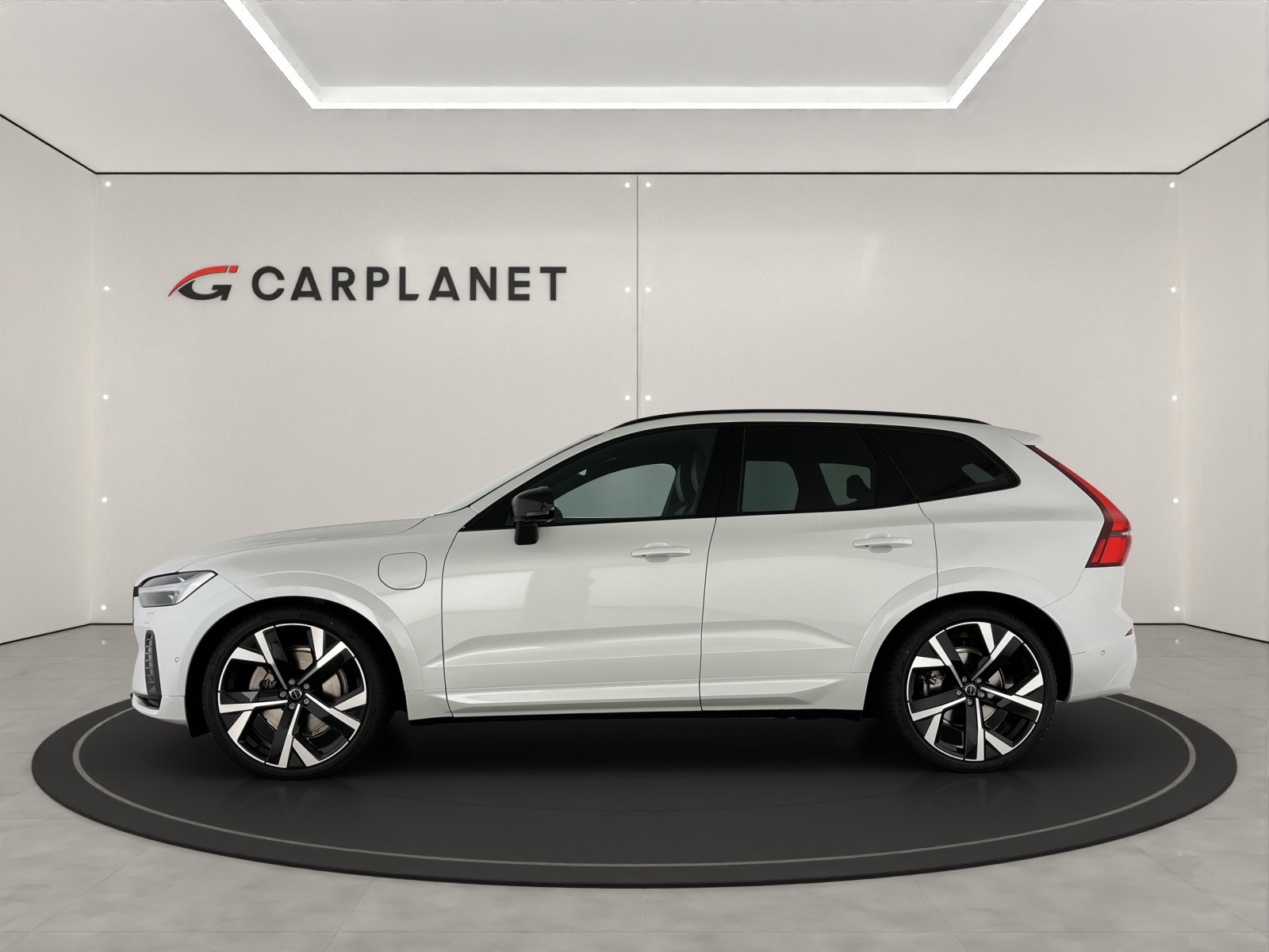 VOLVO XC60 2.0 T6 TE Black Edition eAWD-showroom-element-1