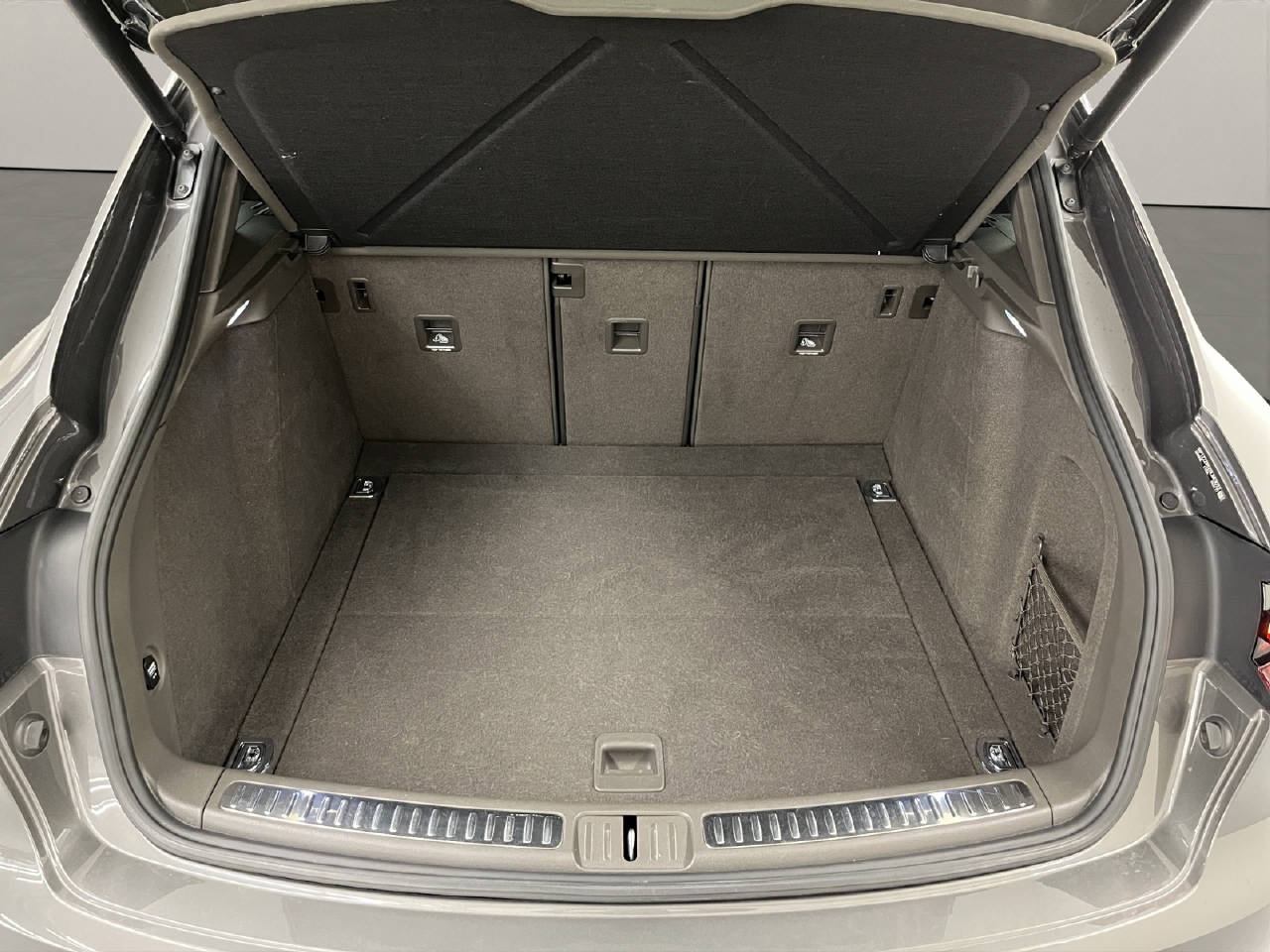 PORSCHE Macan 3.0 V6 S Diesel-image-13