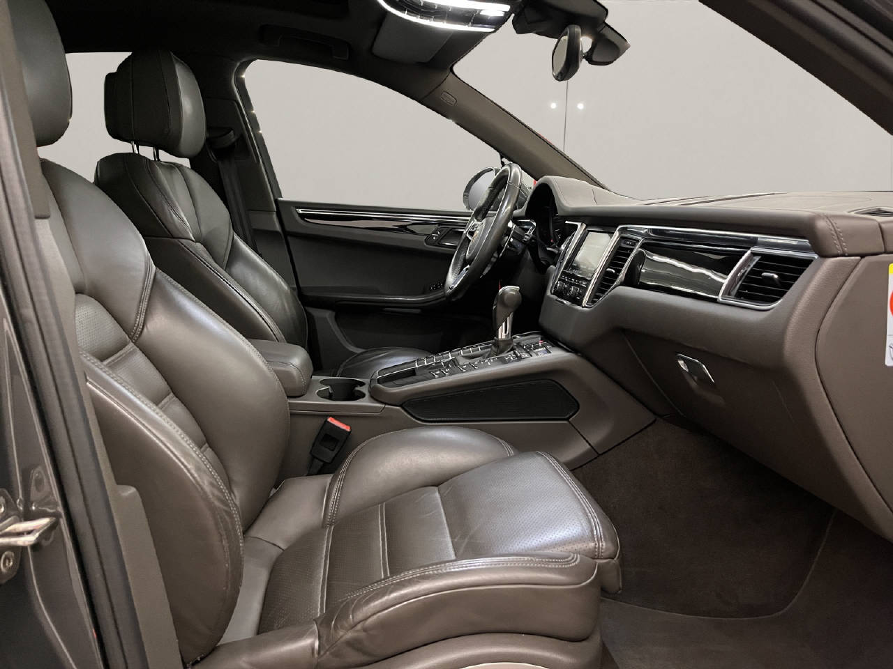 PORSCHE Macan 3.0 V6 S Diesel-image-10
