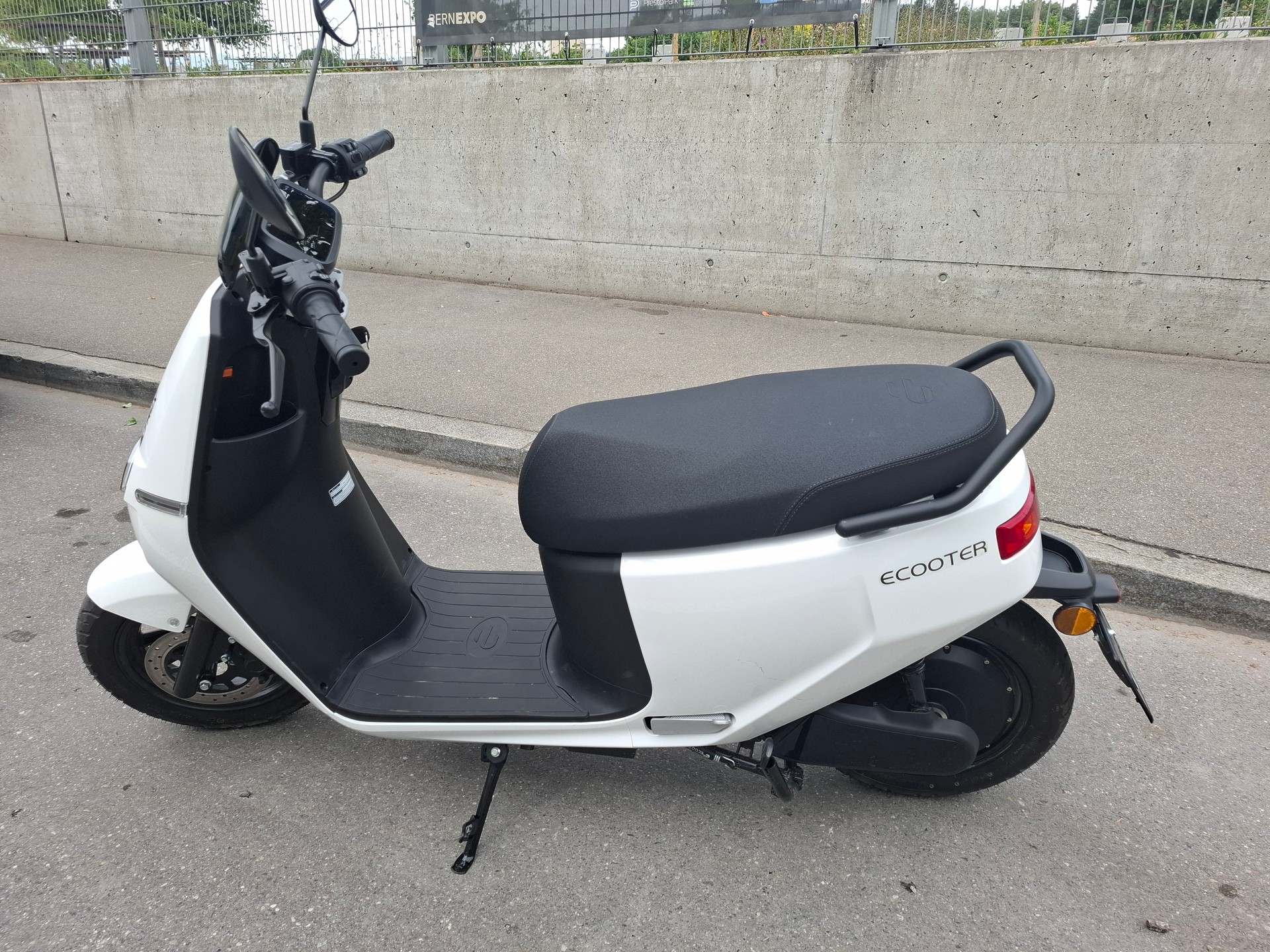 ECOOTER E2 Urban 25km/h - Reichweite bis zu 100km mit einem Akku-image-2