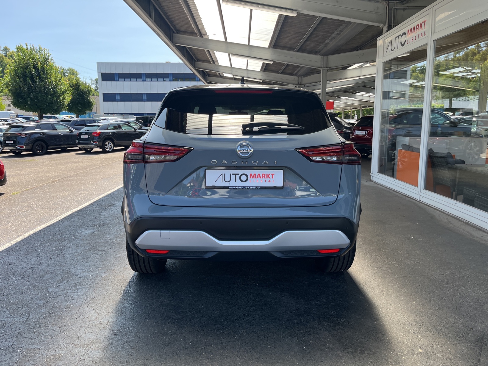 NISSAN Qashqai 1.3 DIG-T MHEV N-Connecta Xtronic-showroom-element-3