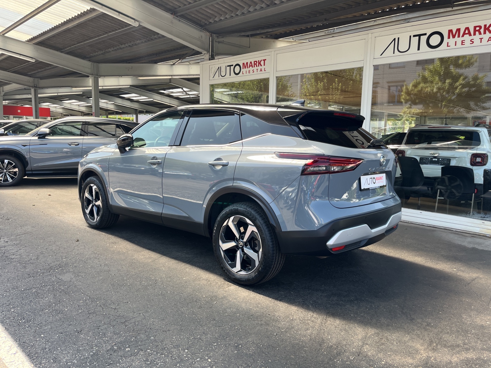 NISSAN Qashqai 1.3 DIG-T MHEV N-Connecta Xtronic-showroom-element-2