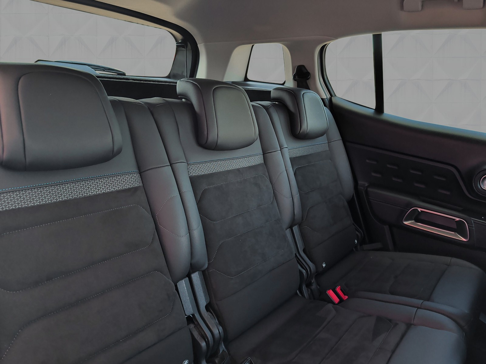 CITROEN C5 Aircross HEV Shine-image-10