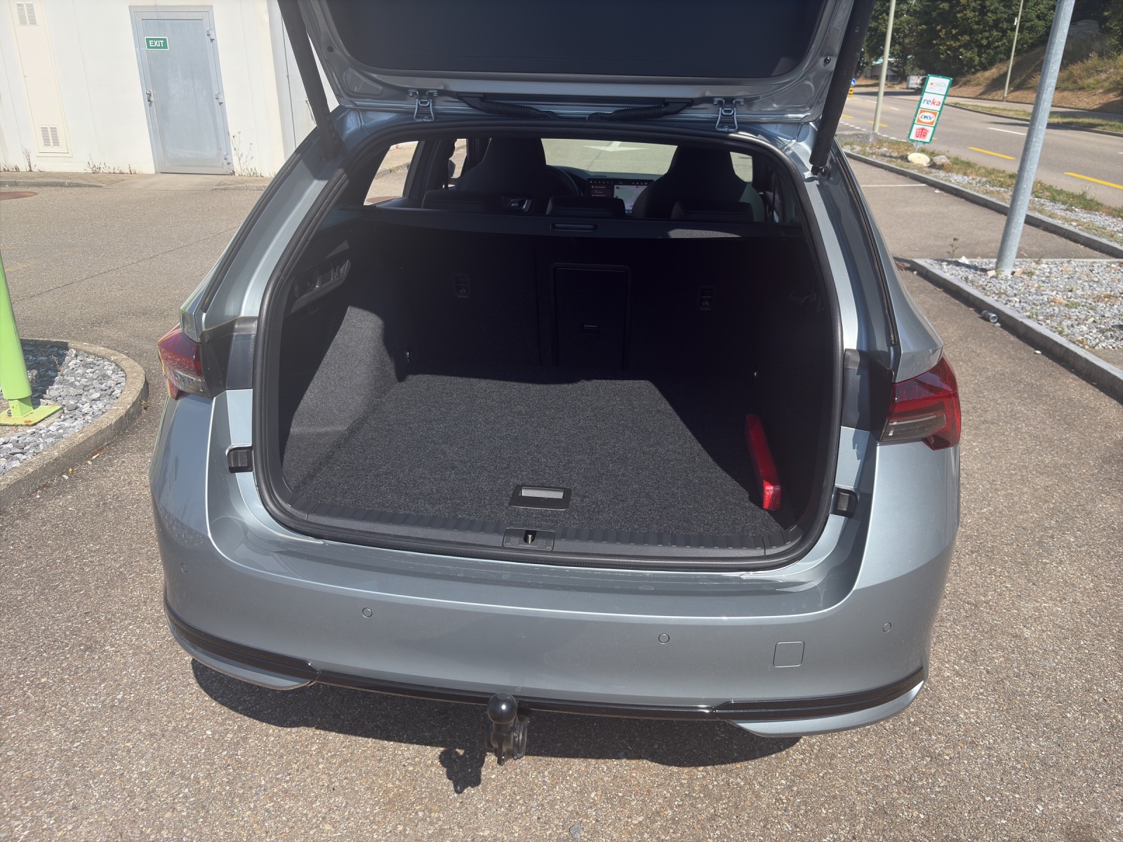 SKODA Octavia Combi 2.0 TSI SportLine 4x4 DSG-image-17