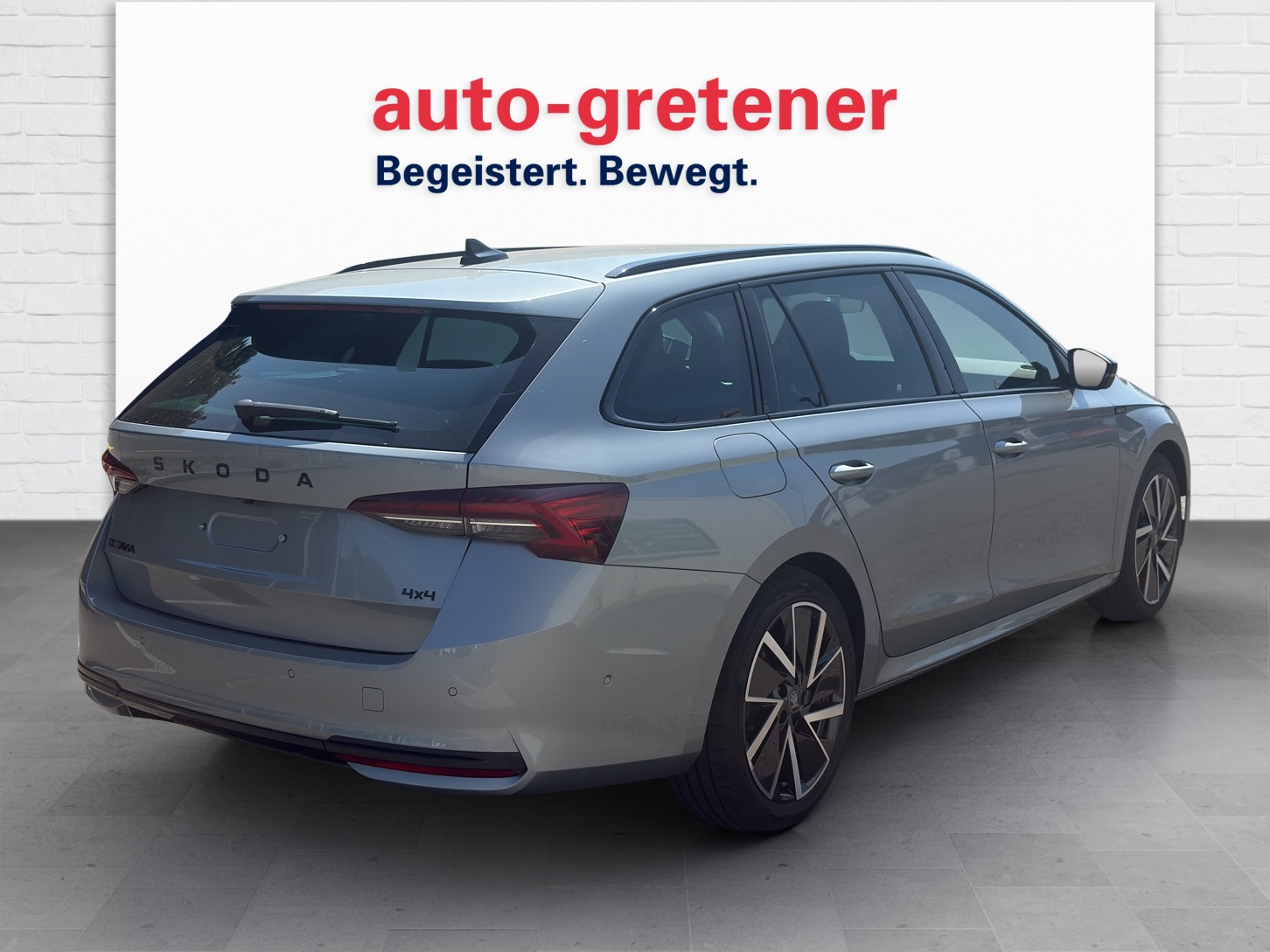 SKODA Octavia Combi 2.0 TSI SportLine 4x4 DSG-showroom-element-2