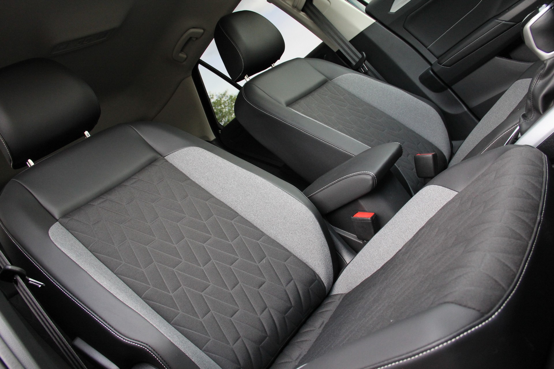 VW T-Roc 2.0 TDI SCR Goal DSG ***ANHÄNGERKUPPLUNG***-image-8