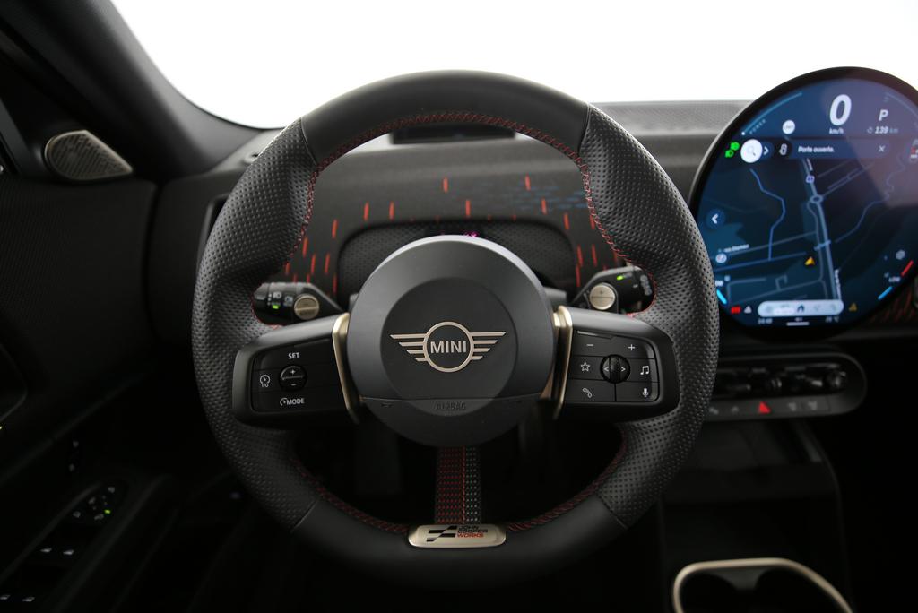 MINI Countryman F60 2.0i John Cooper Works ALL4-image-5
