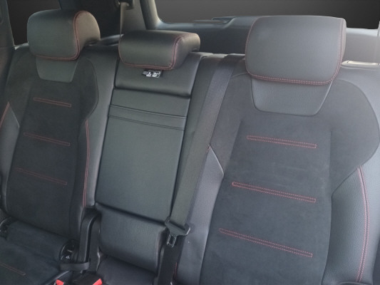 MERCEDES-BENZ GLB 220 AMG Line 4 MAT.-image-9