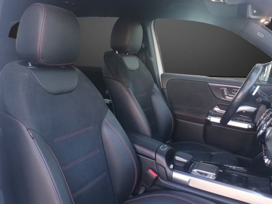 MERCEDES-BENZ GLB 220 AMG Line 4 MAT.-image-7