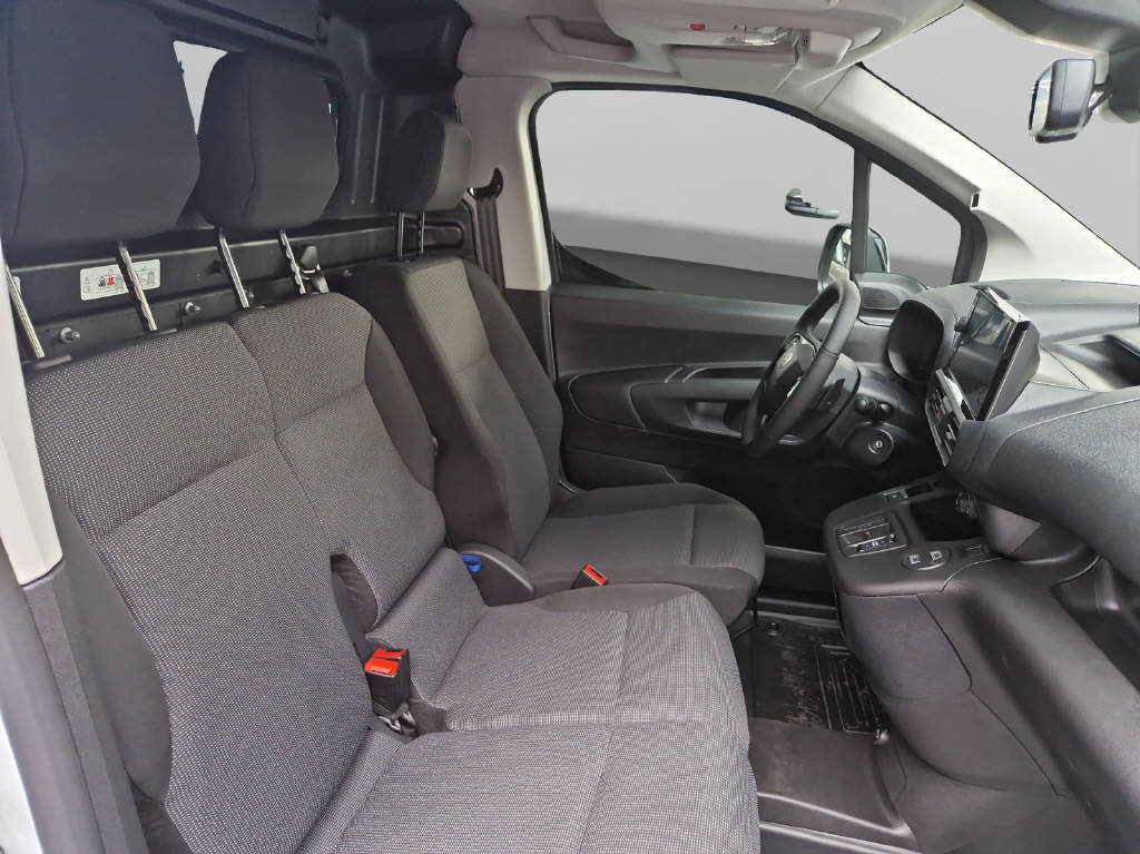 TOYOTA PROACE CITY Van L1 52KWh Activ 48219/117-image-9