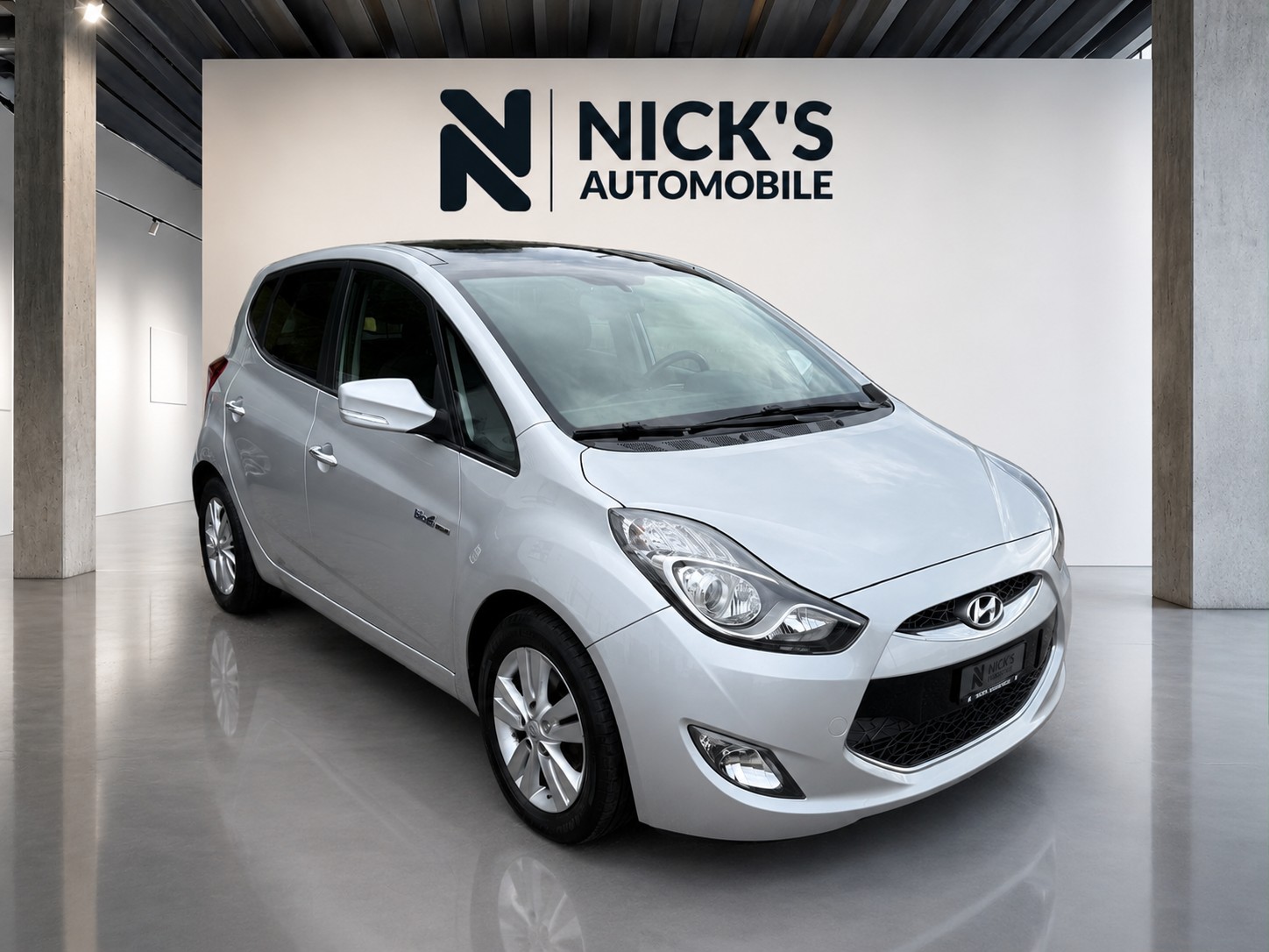 HYUNDAI iX20 1.6 Premium-showroom-element-1