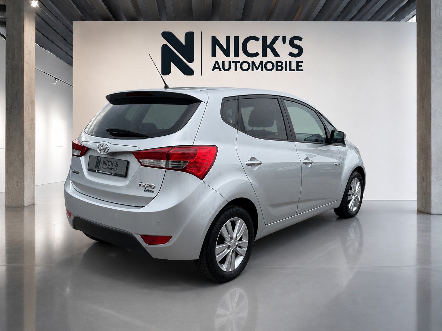 HYUNDAI iX20 1.6 Premium-showroom-element-2