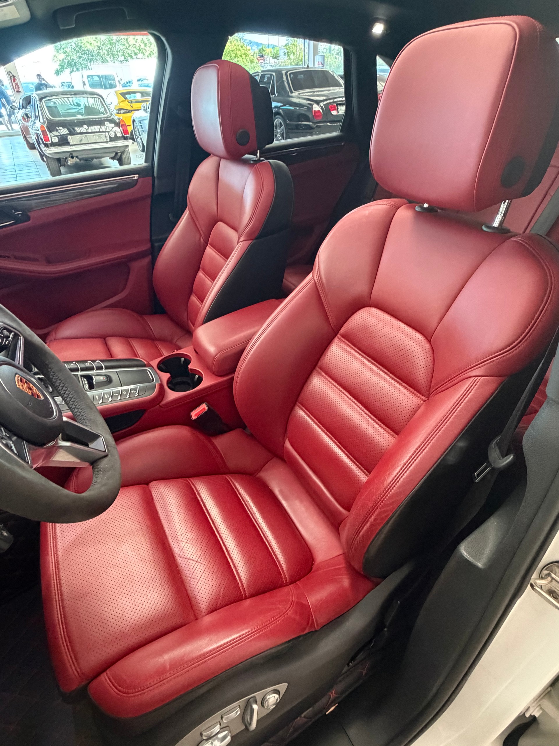PORSCHE Macan S Diesel PDK-image-13