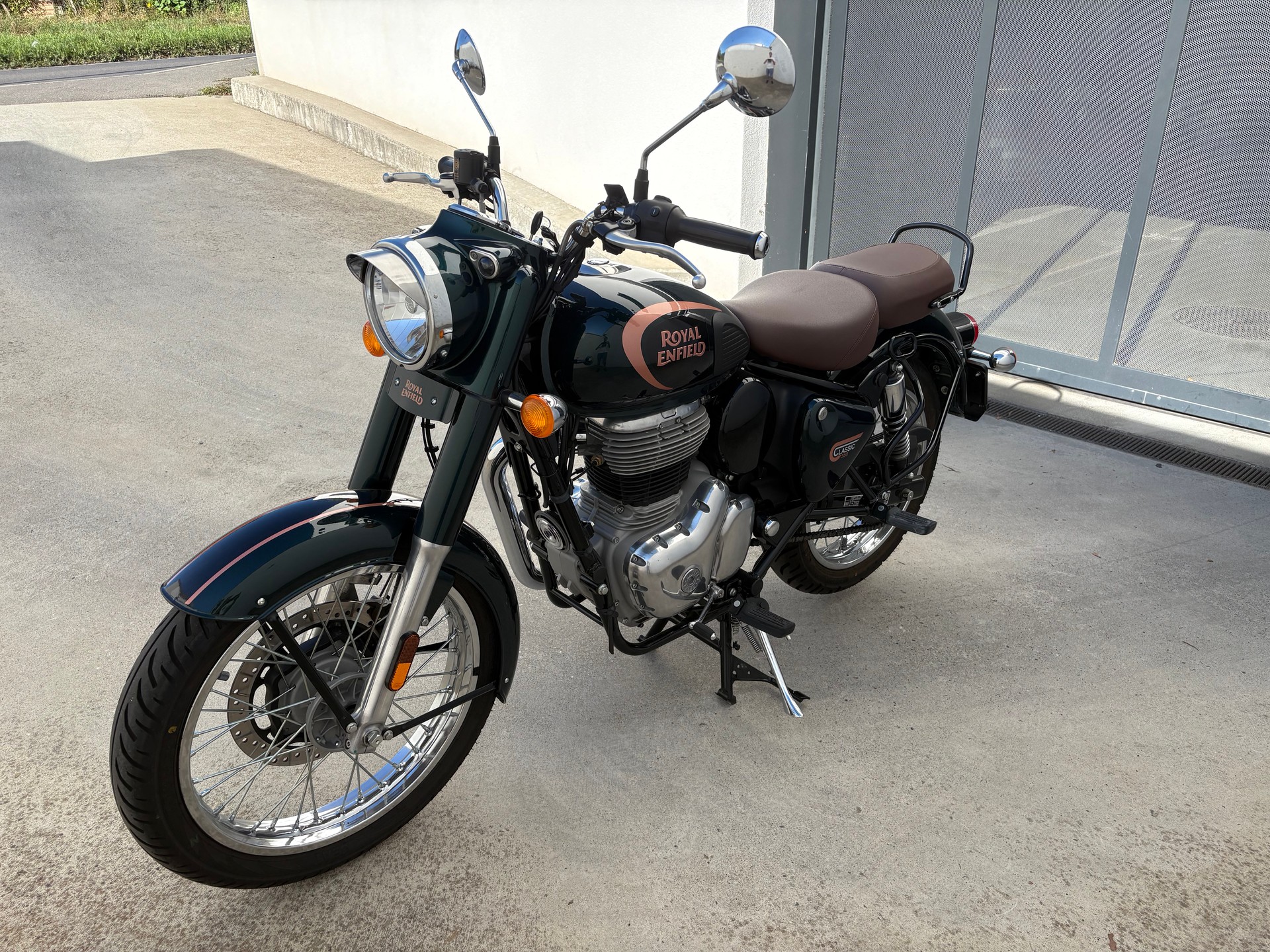 ROYAL ENFIELD Classic 350 Reborn, Halcyon Green-image-0