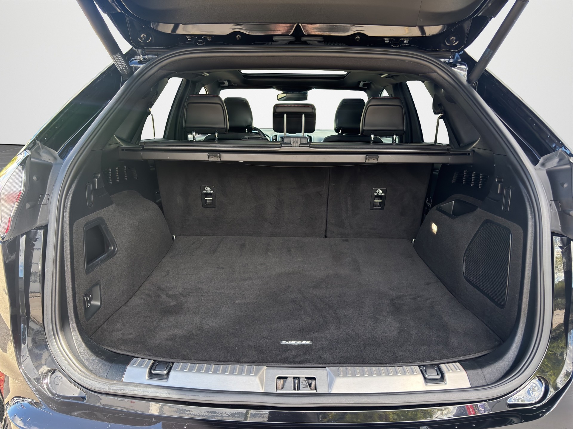 FORD Edge 2.0 EcoBlue 238 ST-Line-image-11