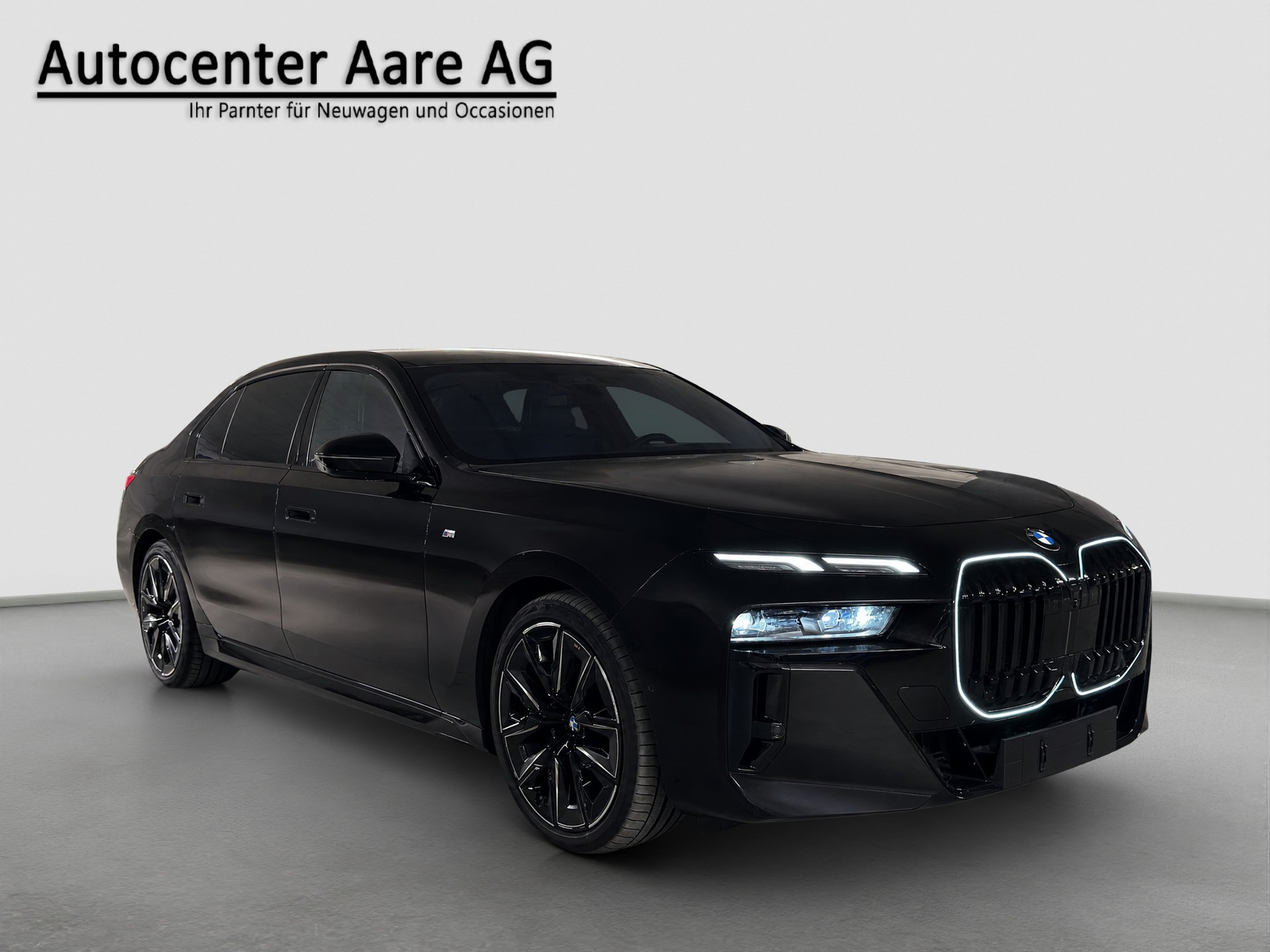 BMW 740d xDrive 48V M Sport Pro | EXECUTIVE LOUNGE SEATING | NP 194'240-showroom-element-2