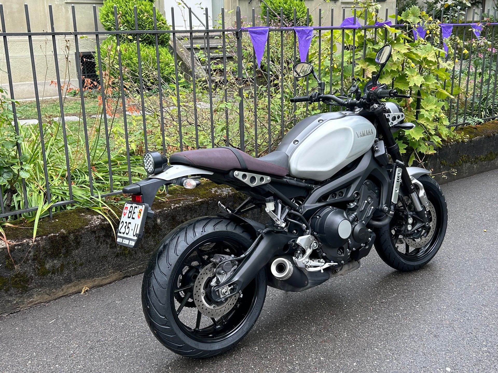 YAMAHA XSR 900-image-3