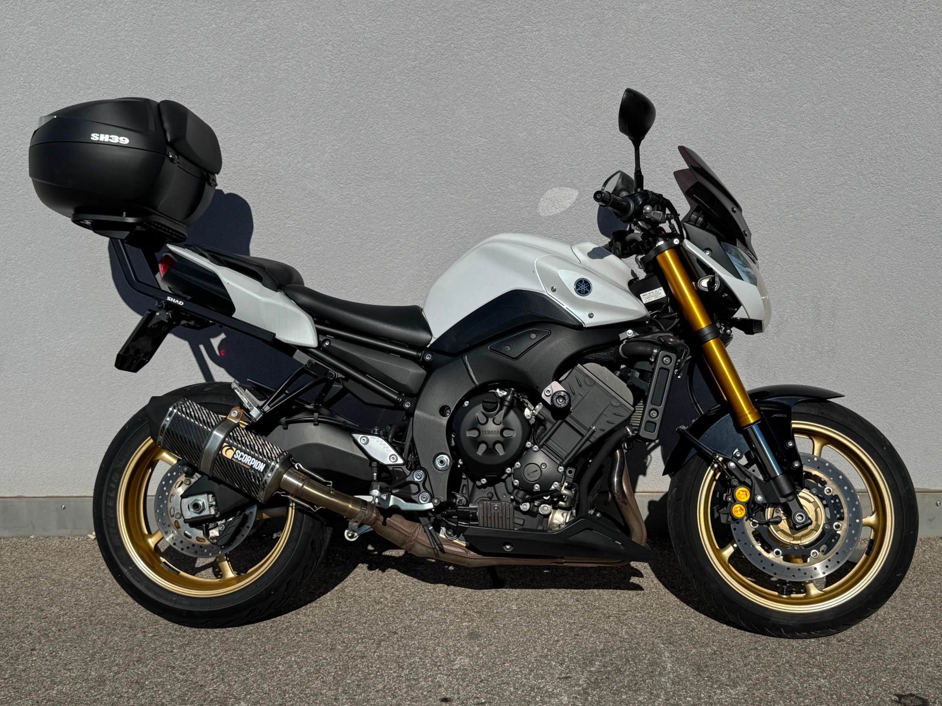 YAMAHA FZ8 N ABS-image-1