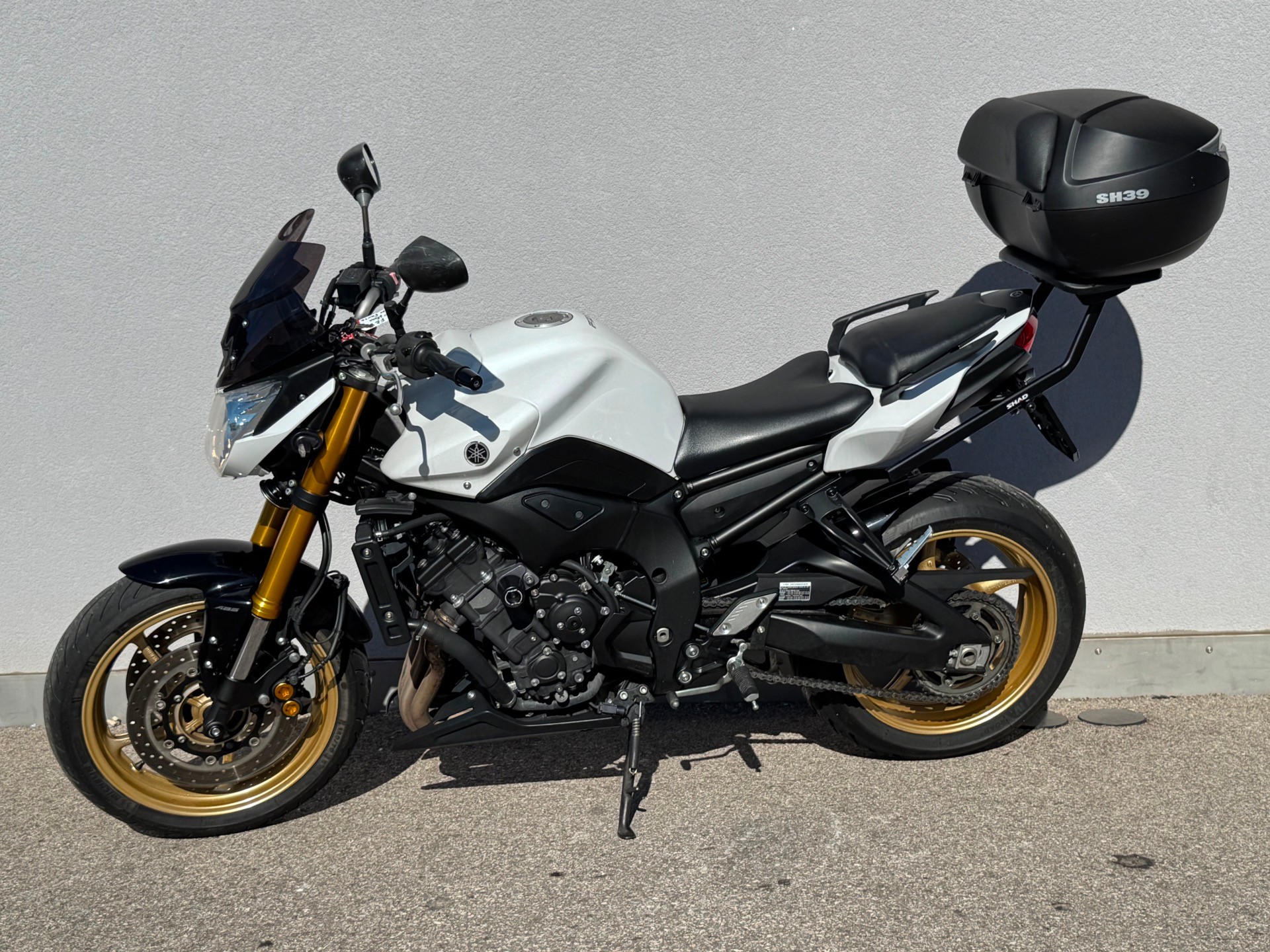 YAMAHA FZ8 N ABS-image-4