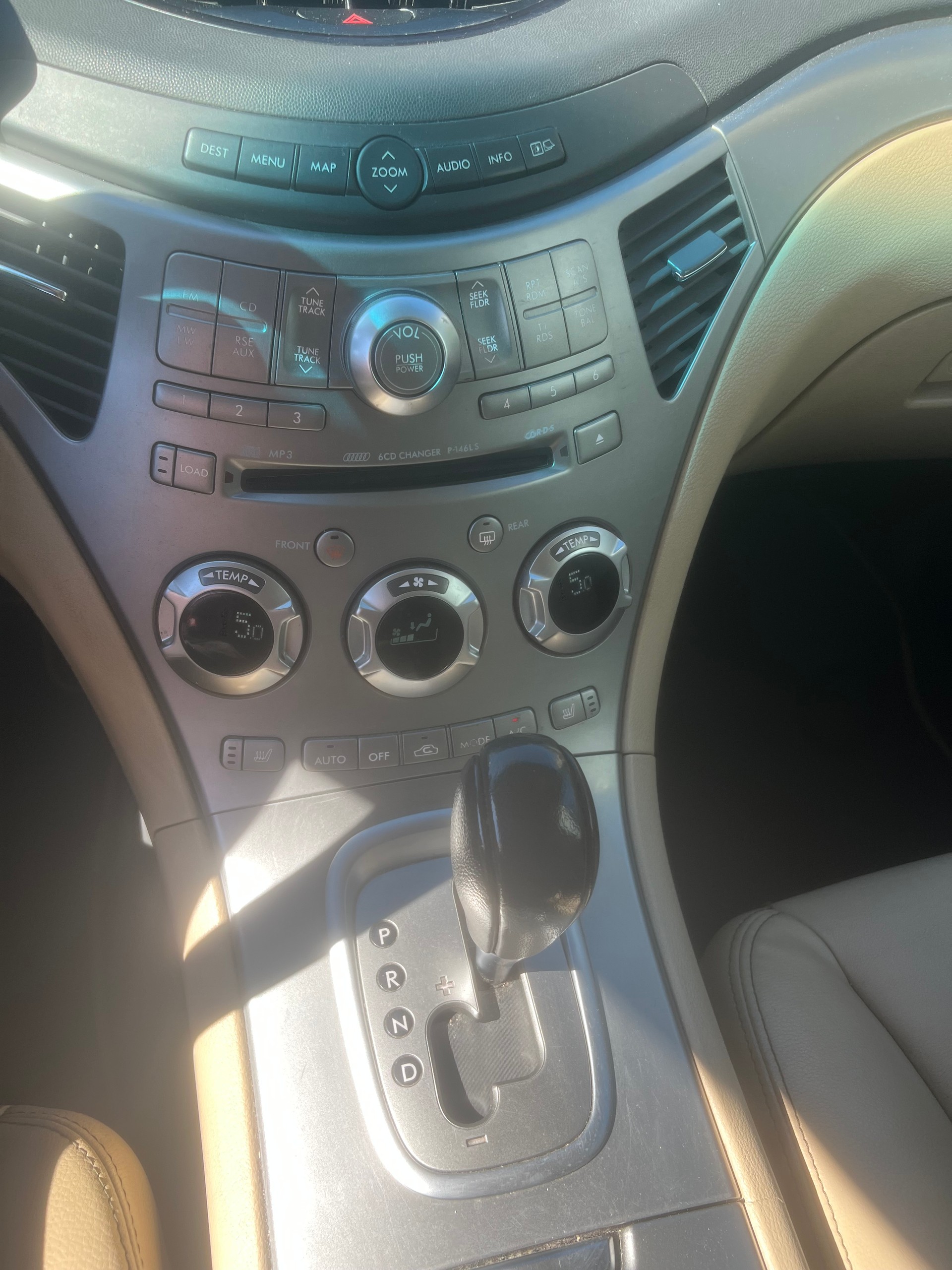 SUBARU Tribeca 3.6 AWD Executive-image-10