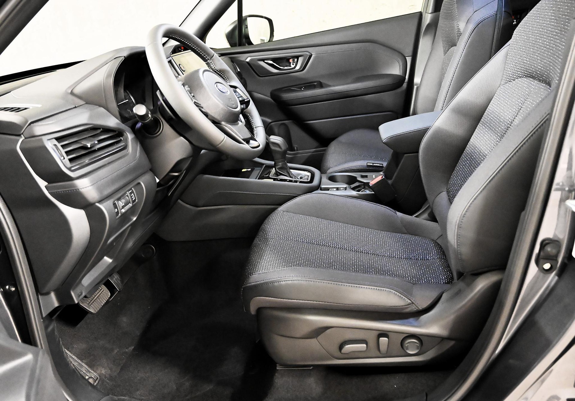 SUBARU Forester Station 2.0i e-Boxer Swiss Plus-showroom-element-2