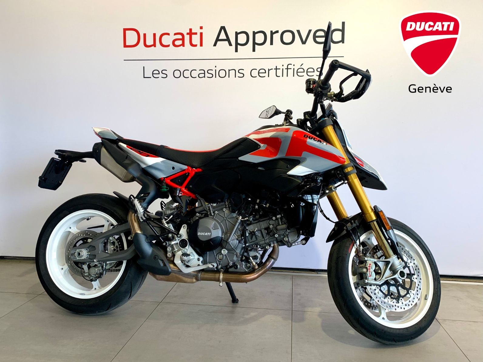 DUCATI Hypermotard V2 SP-image-0