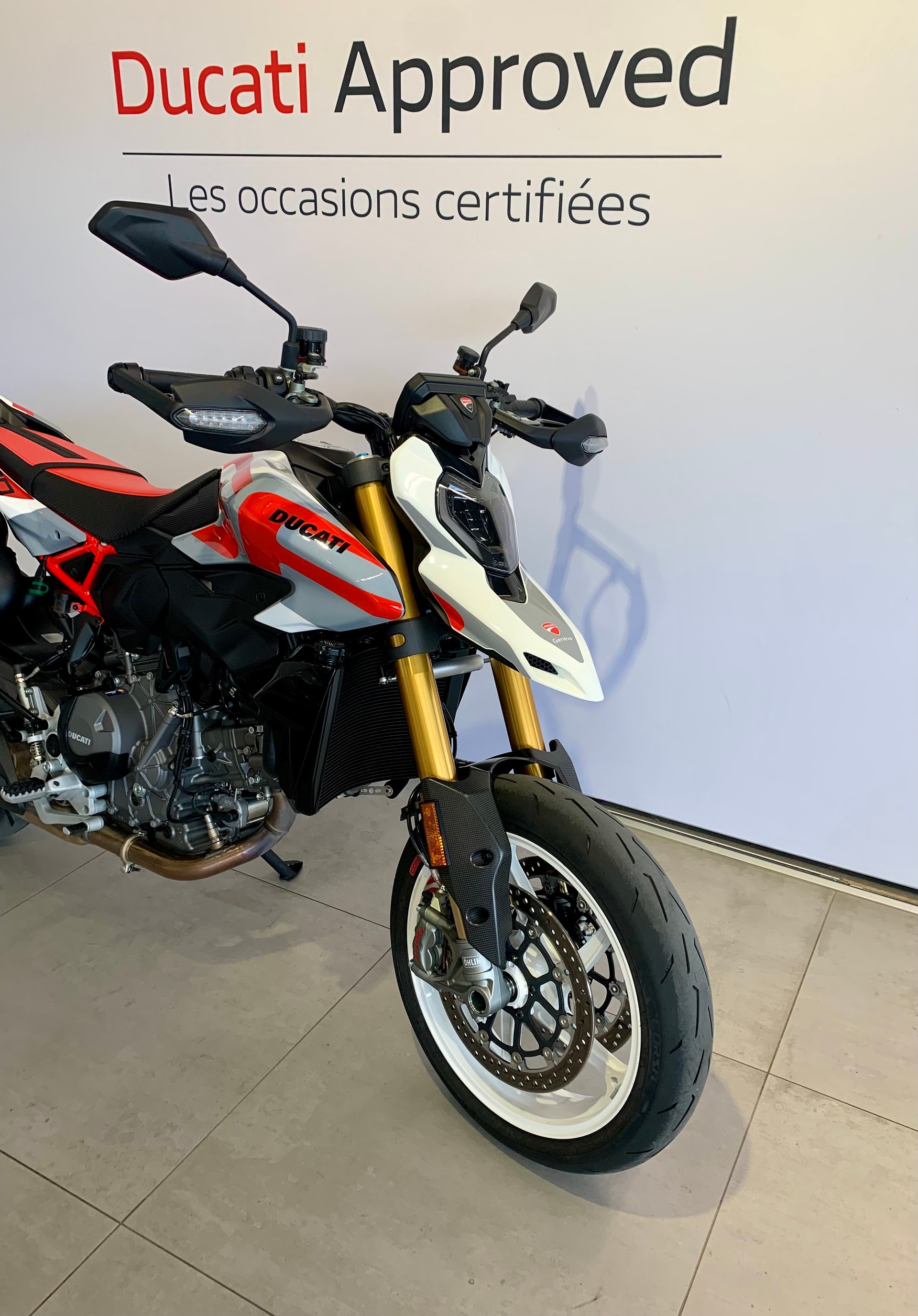 DUCATI Hypermotard V2 SP-image-3
