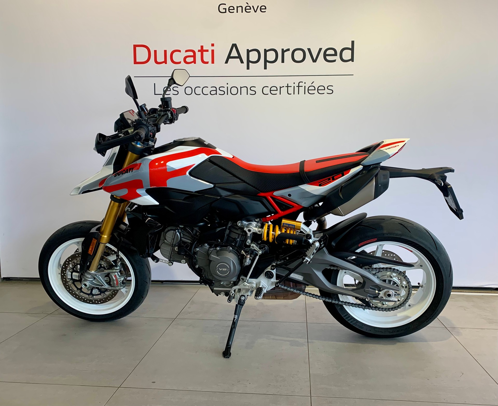 DUCATI Hypermotard V2 SP-image-1