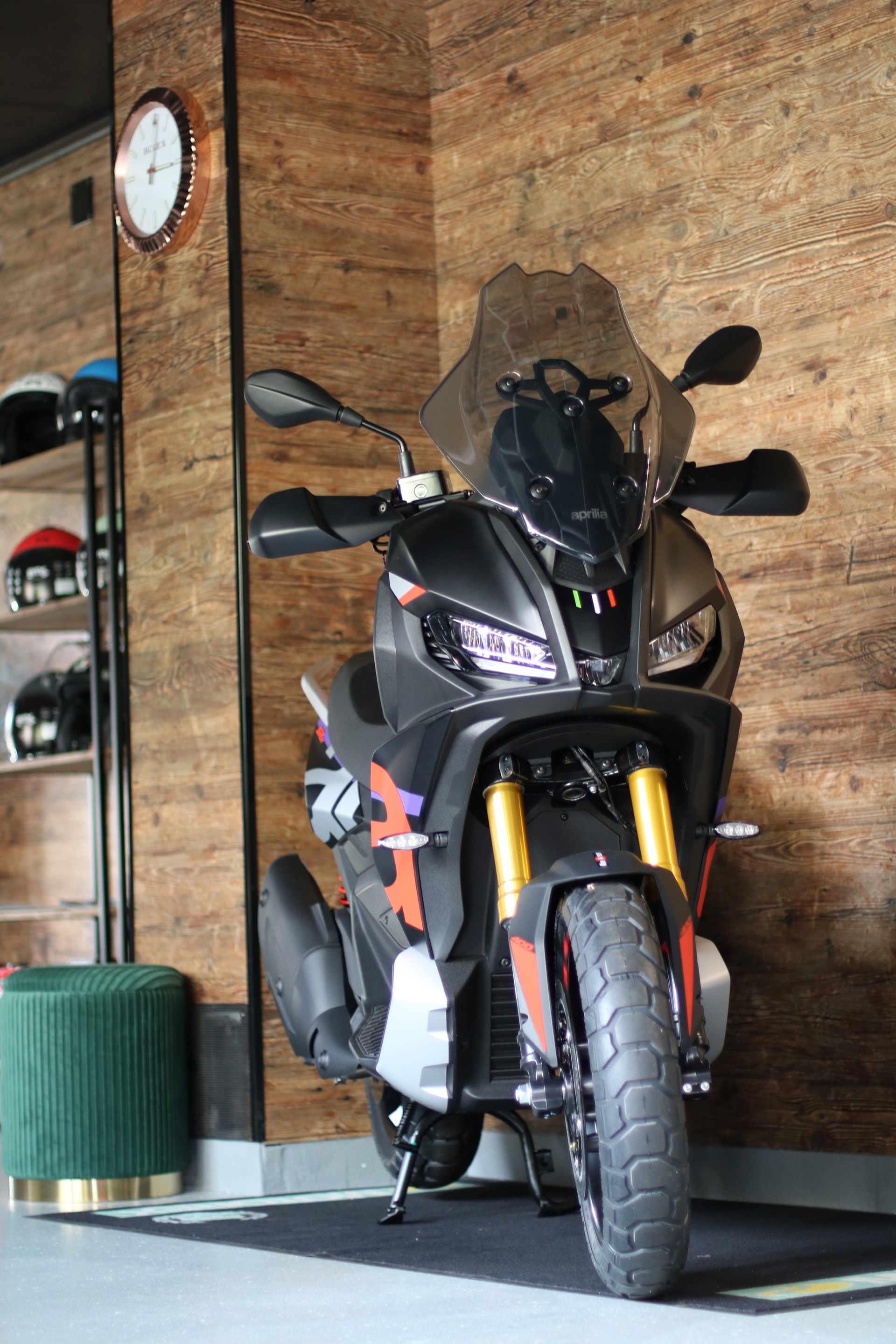 APRILIA SR GT 400 Replica-image-2