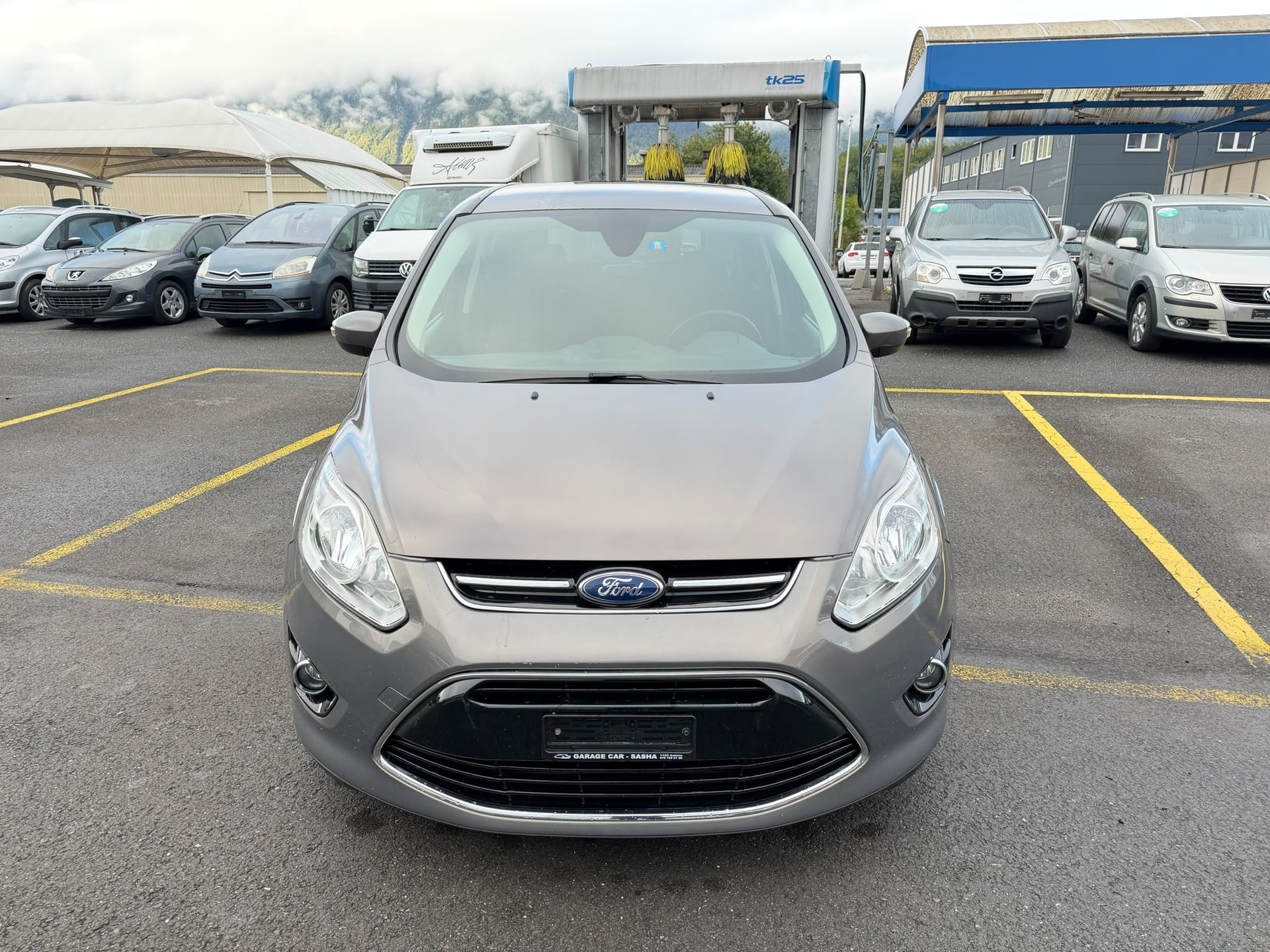 FORD Grand C-MAX-image-2