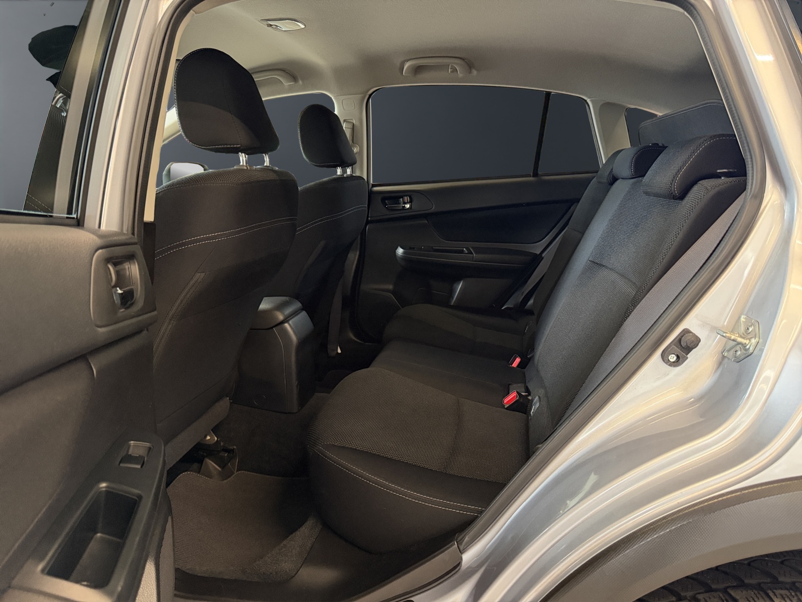 SUBARU XV 2.0D Swiss Two AWD-image-13