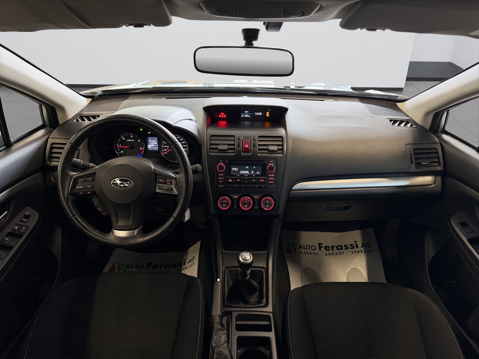 SUBARU XV 2.0D Swiss Two AWD-image-11
