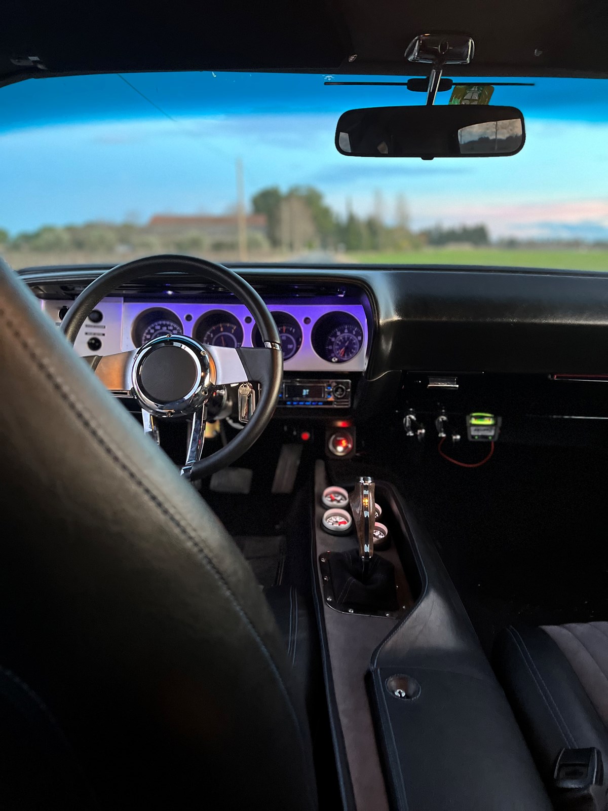 PLYMOUTH Cuda-image-4