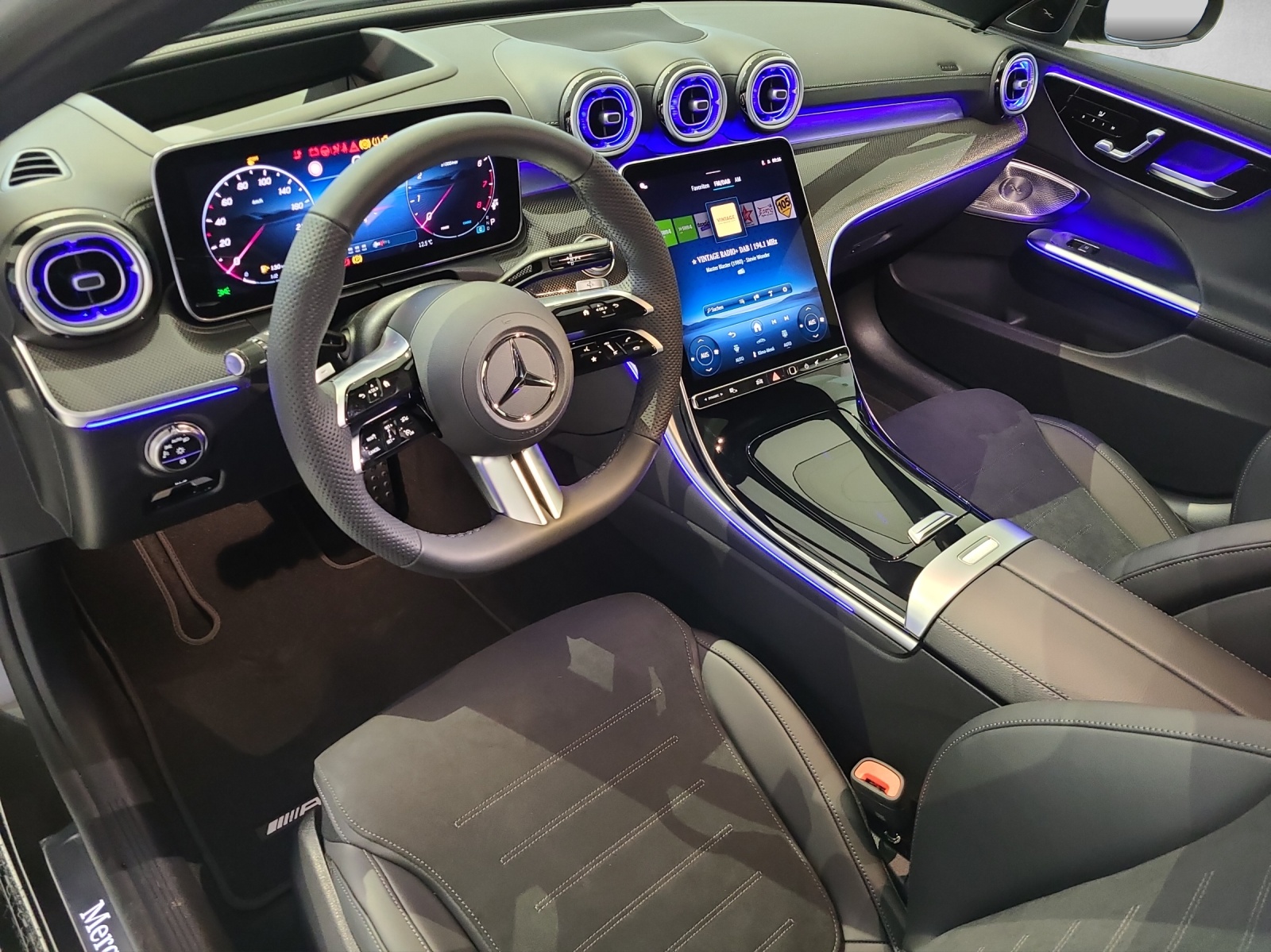 MERCEDES-BENZ C 200 T 4 Matic-image-6
