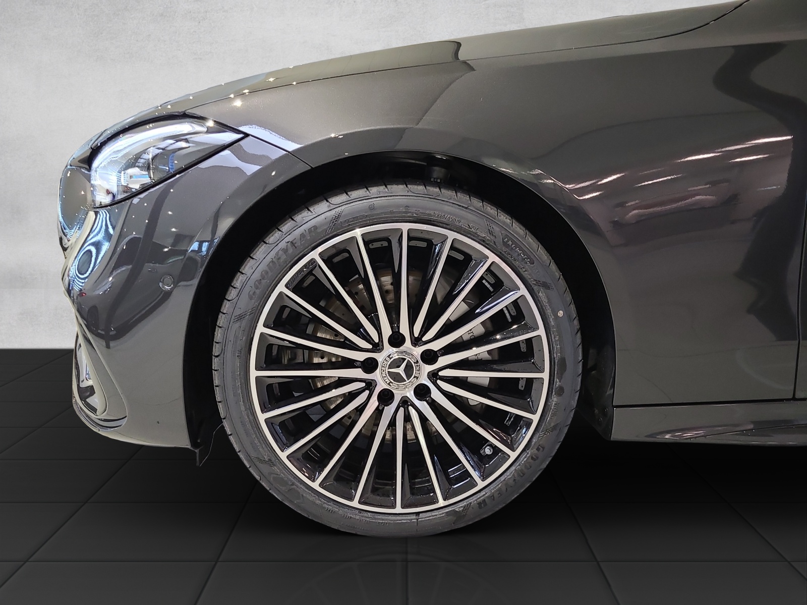 MERCEDES-BENZ C 200 T 4 Matic-image-9