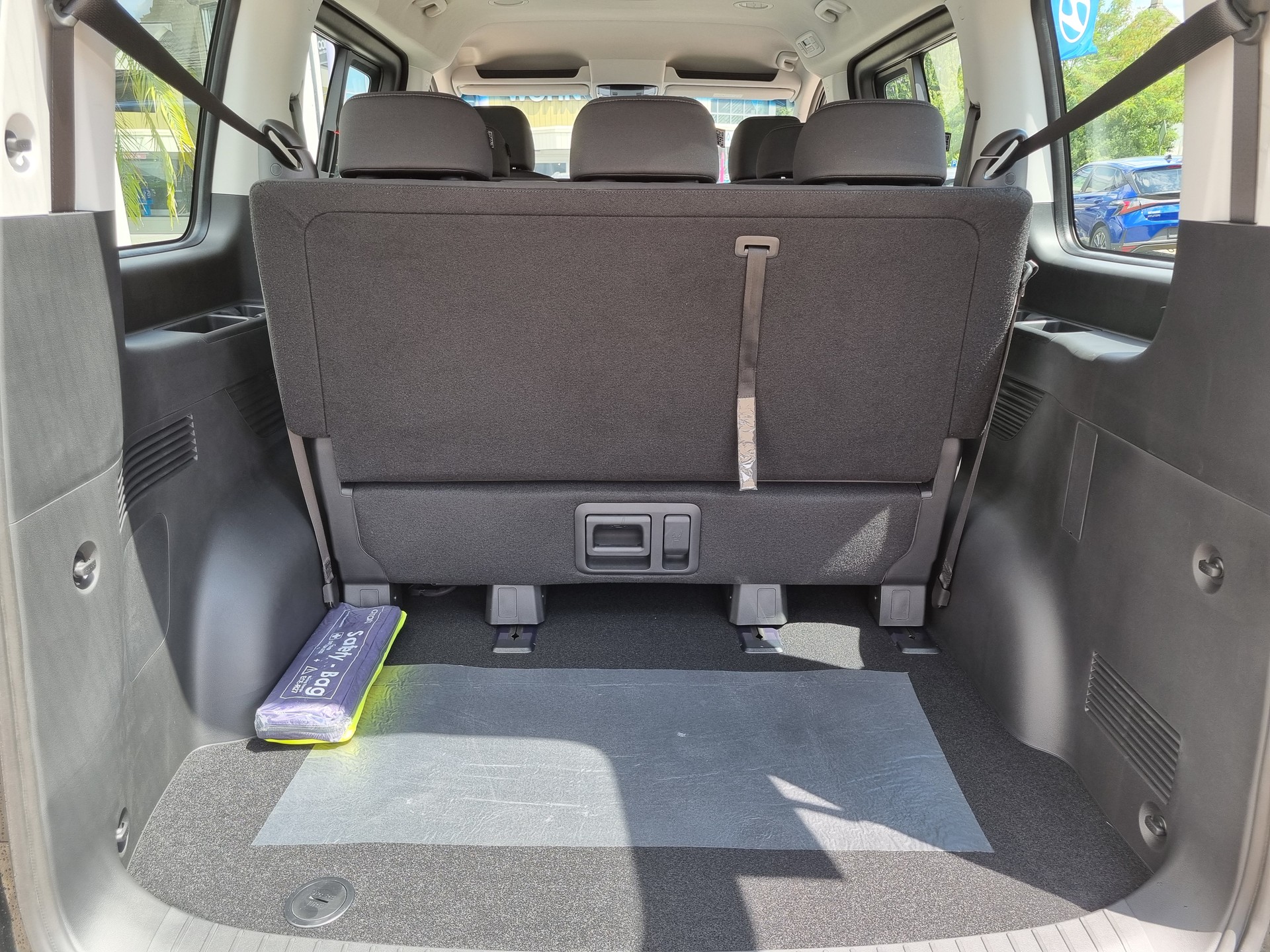 HYUNDAI Staria Wagon 1.6 T-GDi HEV Amplia A-image-7
