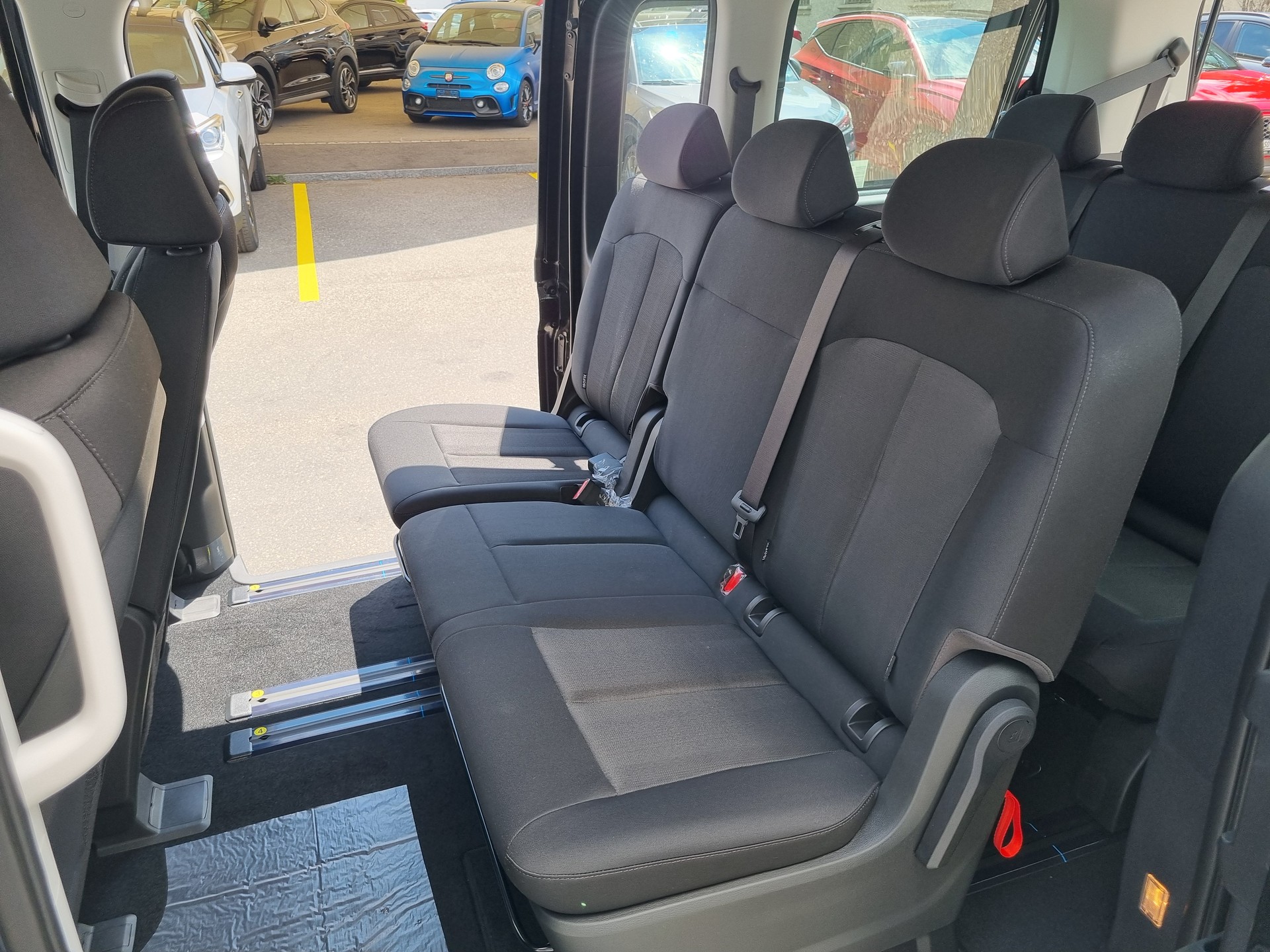 HYUNDAI Staria Wagon 1.6 T-GDi HEV Amplia A-image-11