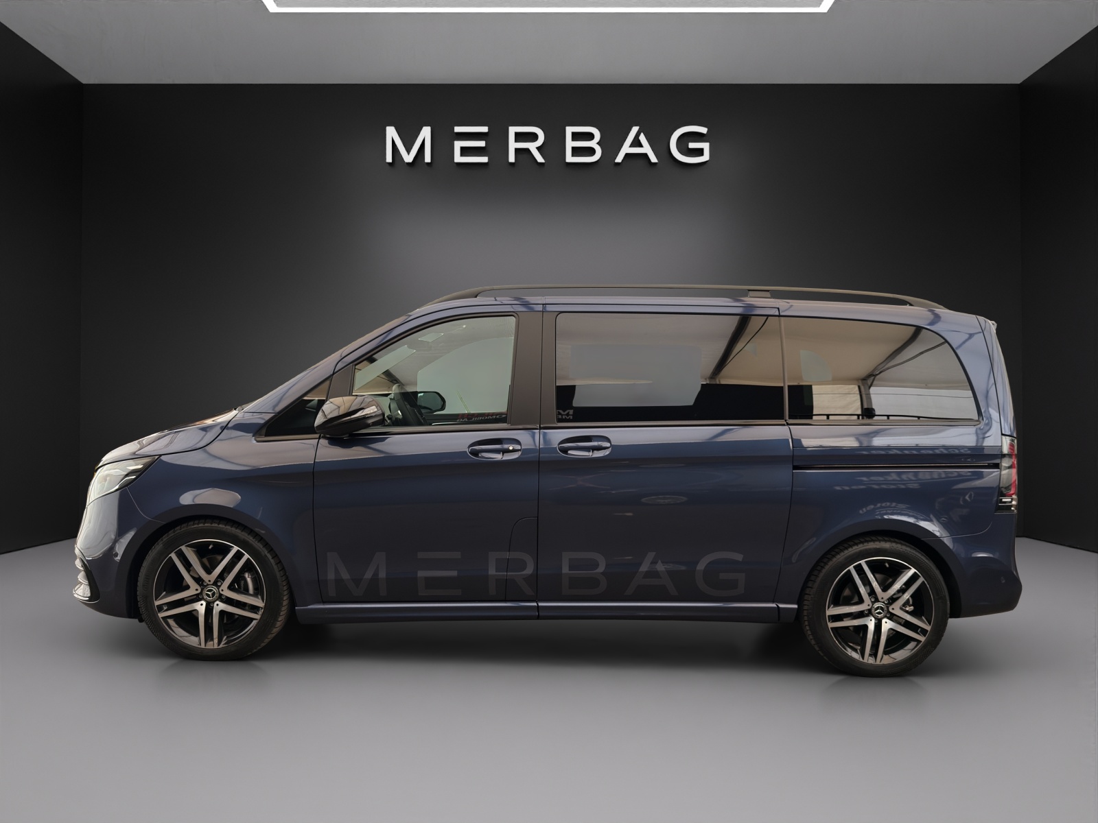 MERCEDES-BENZ V 300 d Avantgarde L 4Matic-image-2