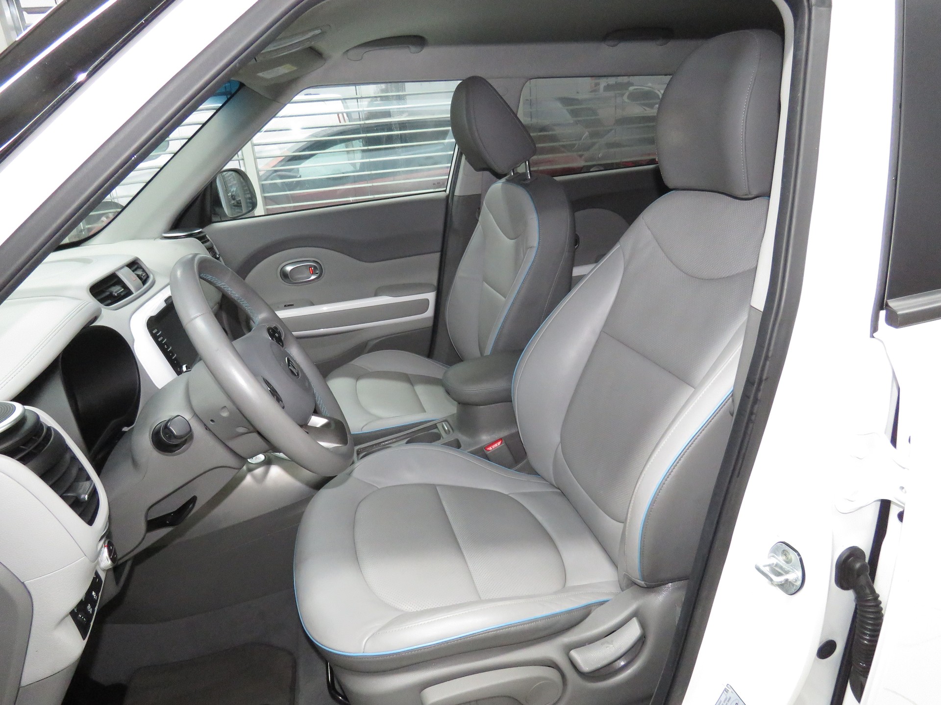 KIA Soul EV Style (Automat)-image-7