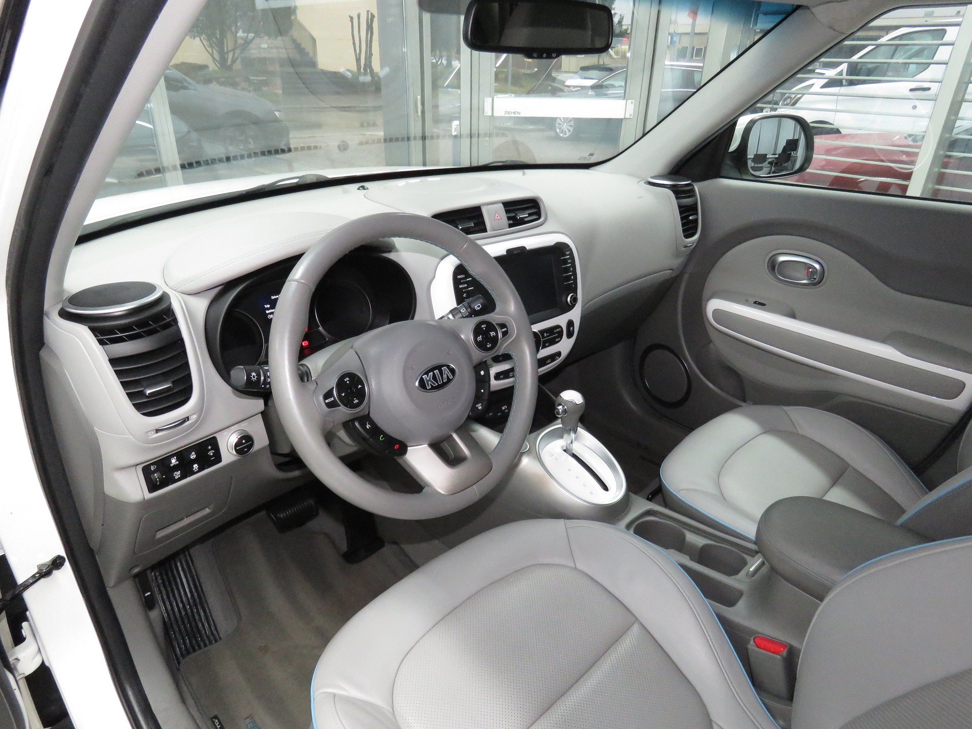 KIA Soul EV Style (Automat)-image-6