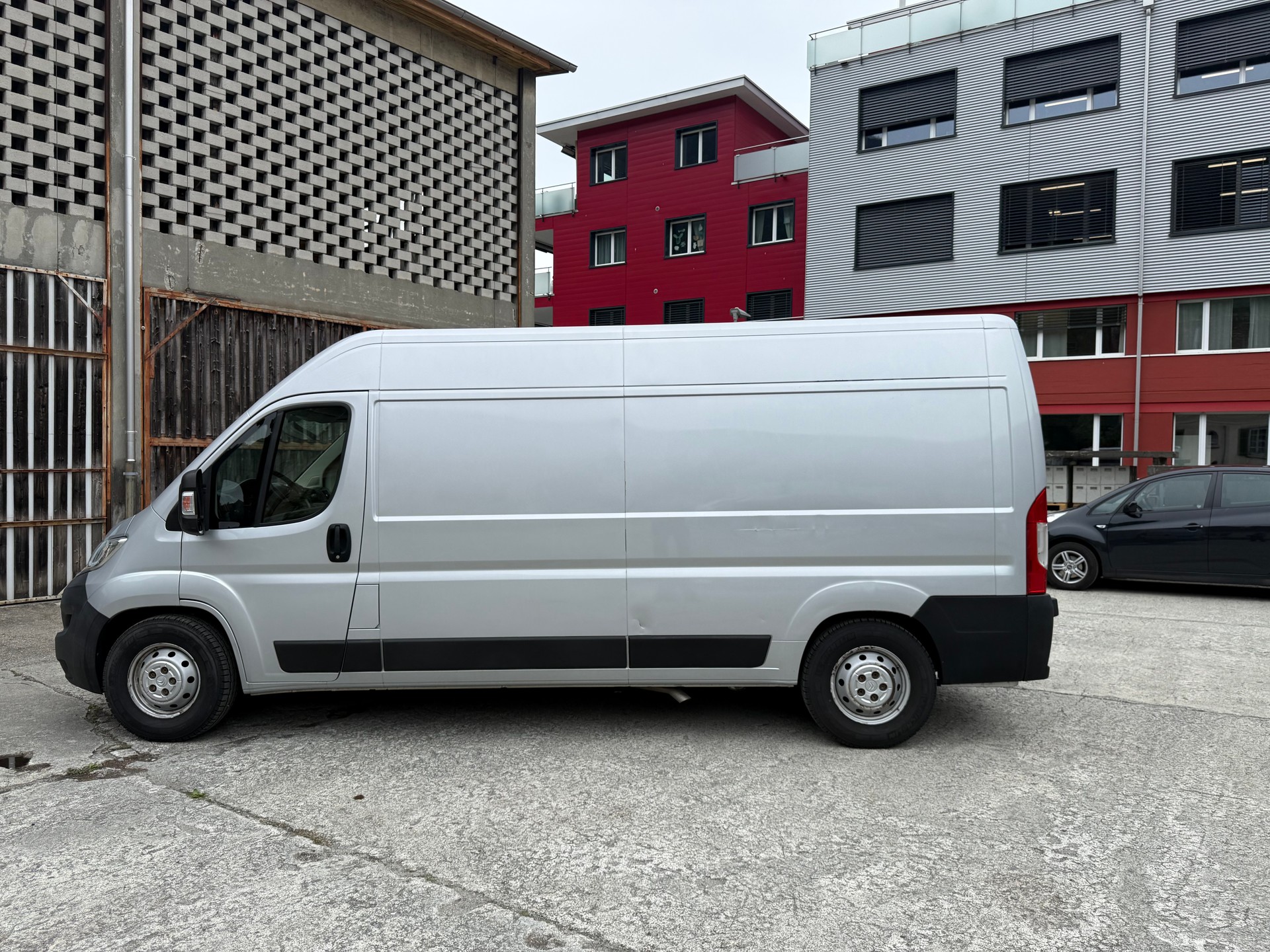 CITROEN Jumper 35+ 2.0 BlueHDi 160 Attraction L3H2-image-4