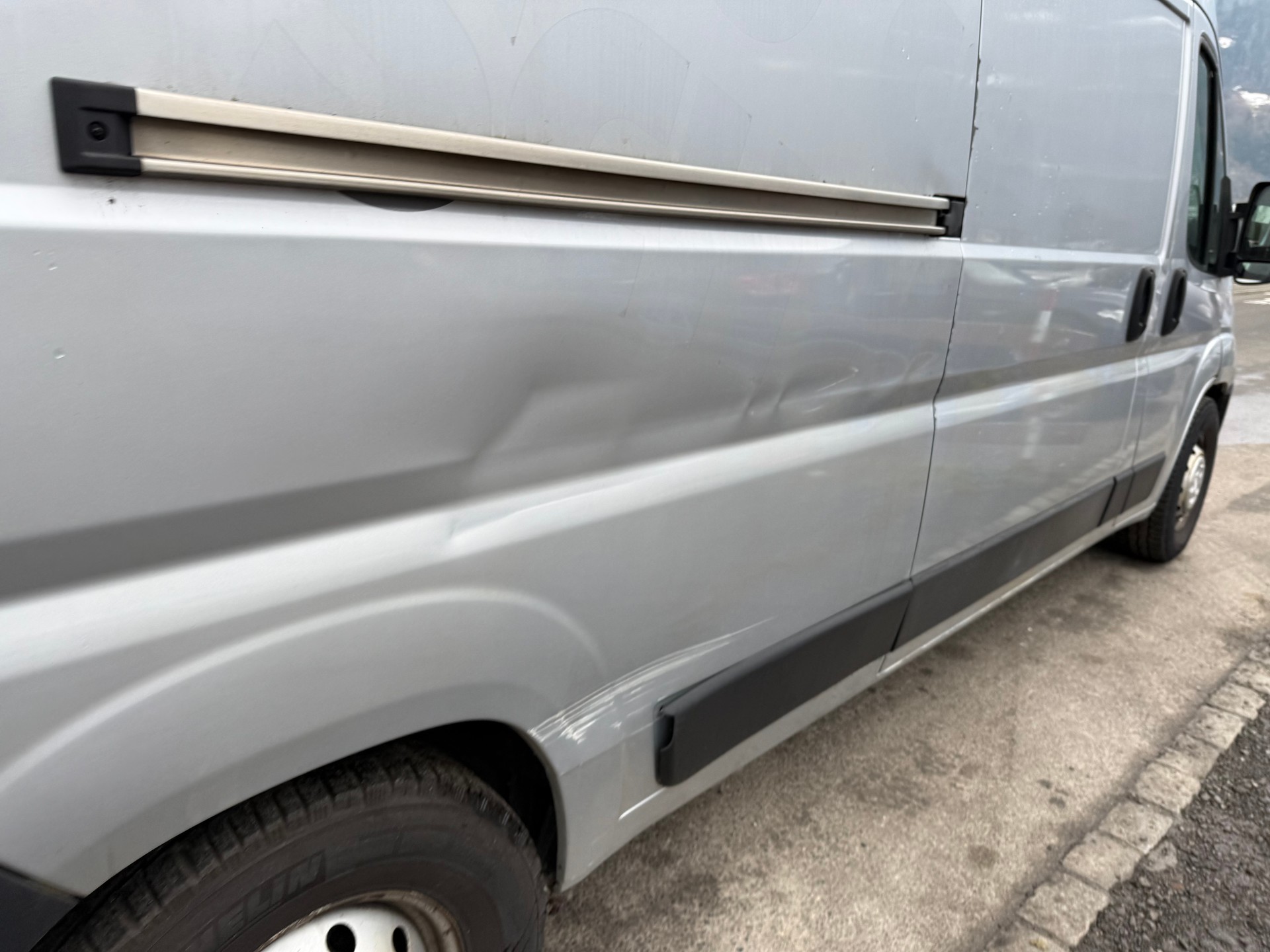 CITROEN Jumper 35+ 2.0 BlueHDi 160 Attraction L3H2-image-12