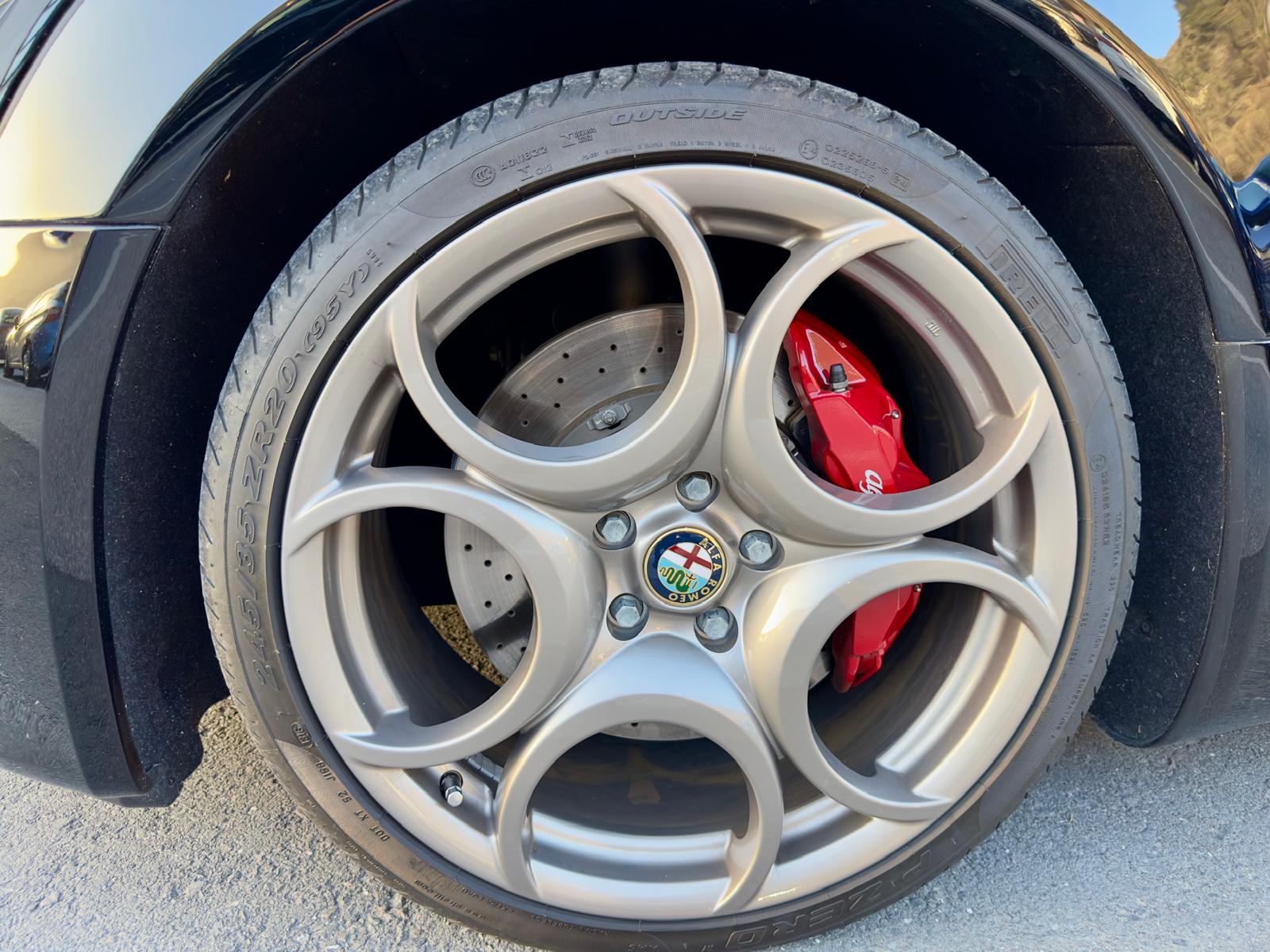 ALFA ROMEO 8C Competizione-image-10