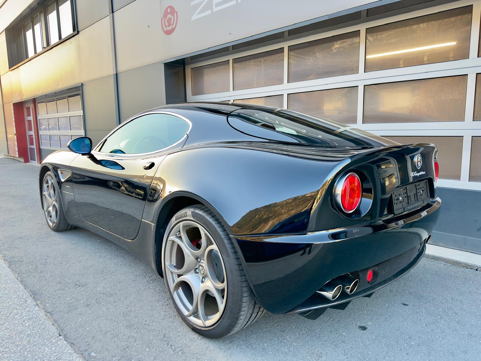 ALFA ROMEO 8C Competizione-image-4
