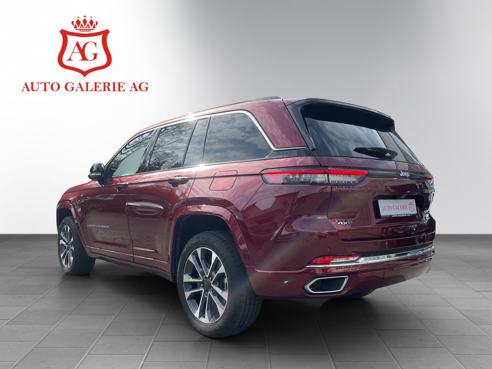 JEEP Grand Cherokee 2.0 Plug-in-Hybrid Overland 4xe-showroom-element-2