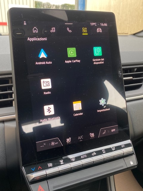 MITSUBISHI Grandis 1.8 HEV Invite+-image-14