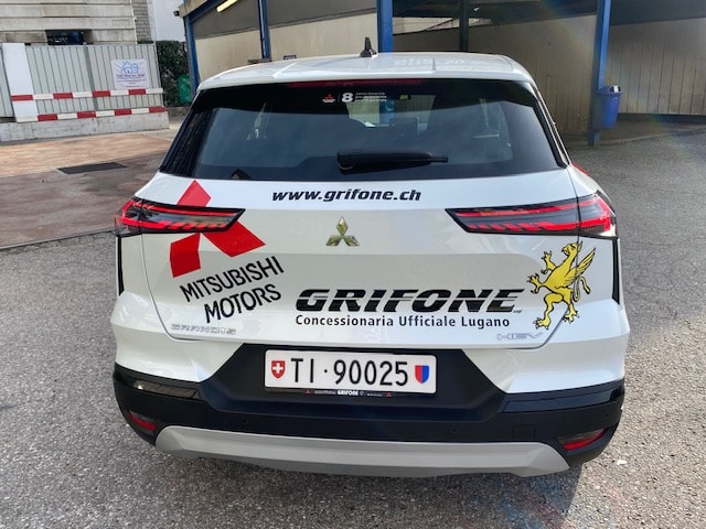 MITSUBISHI Grandis 1.8 HEV Invite+-image-4